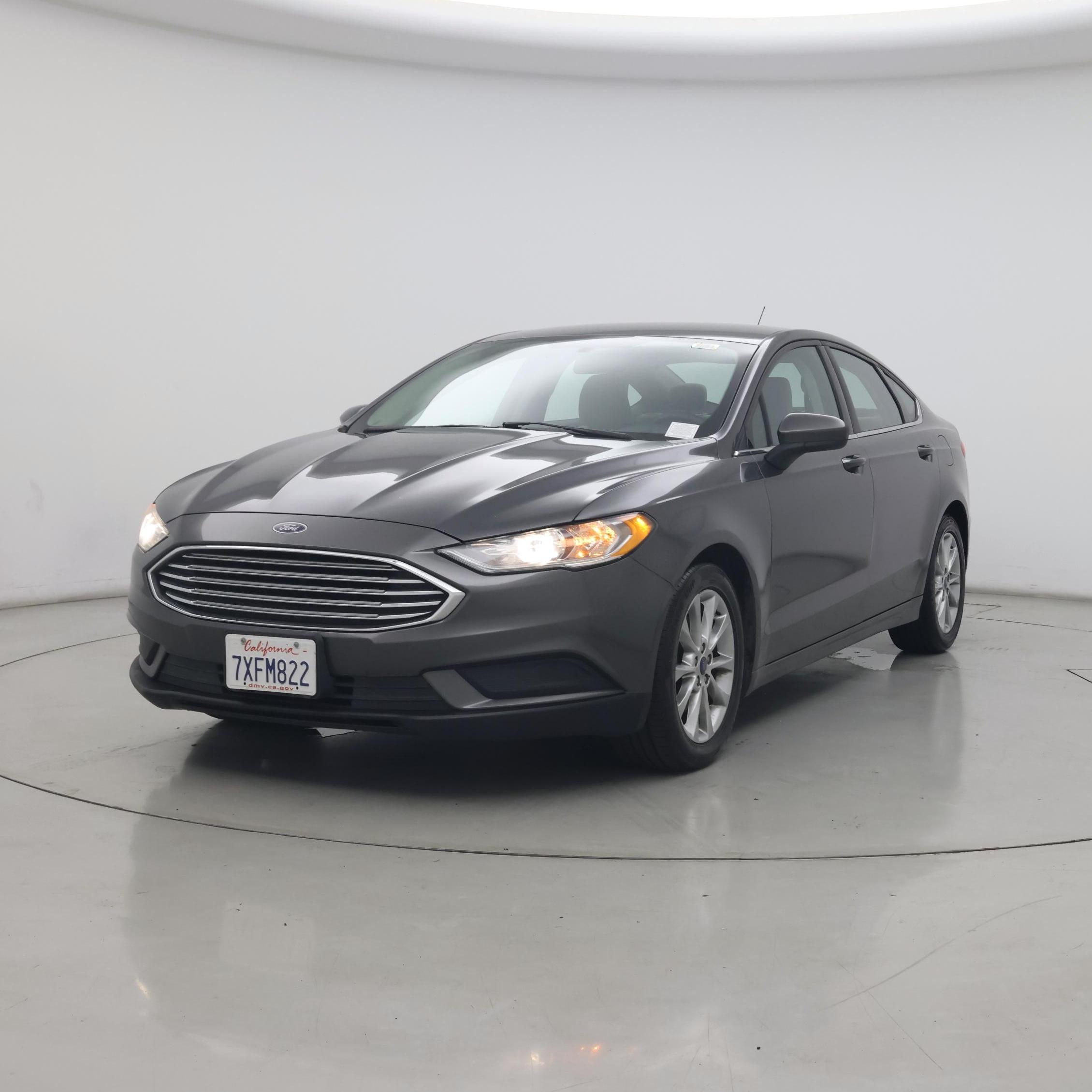 Thumbnail: 2017 Ford Fusion - 4