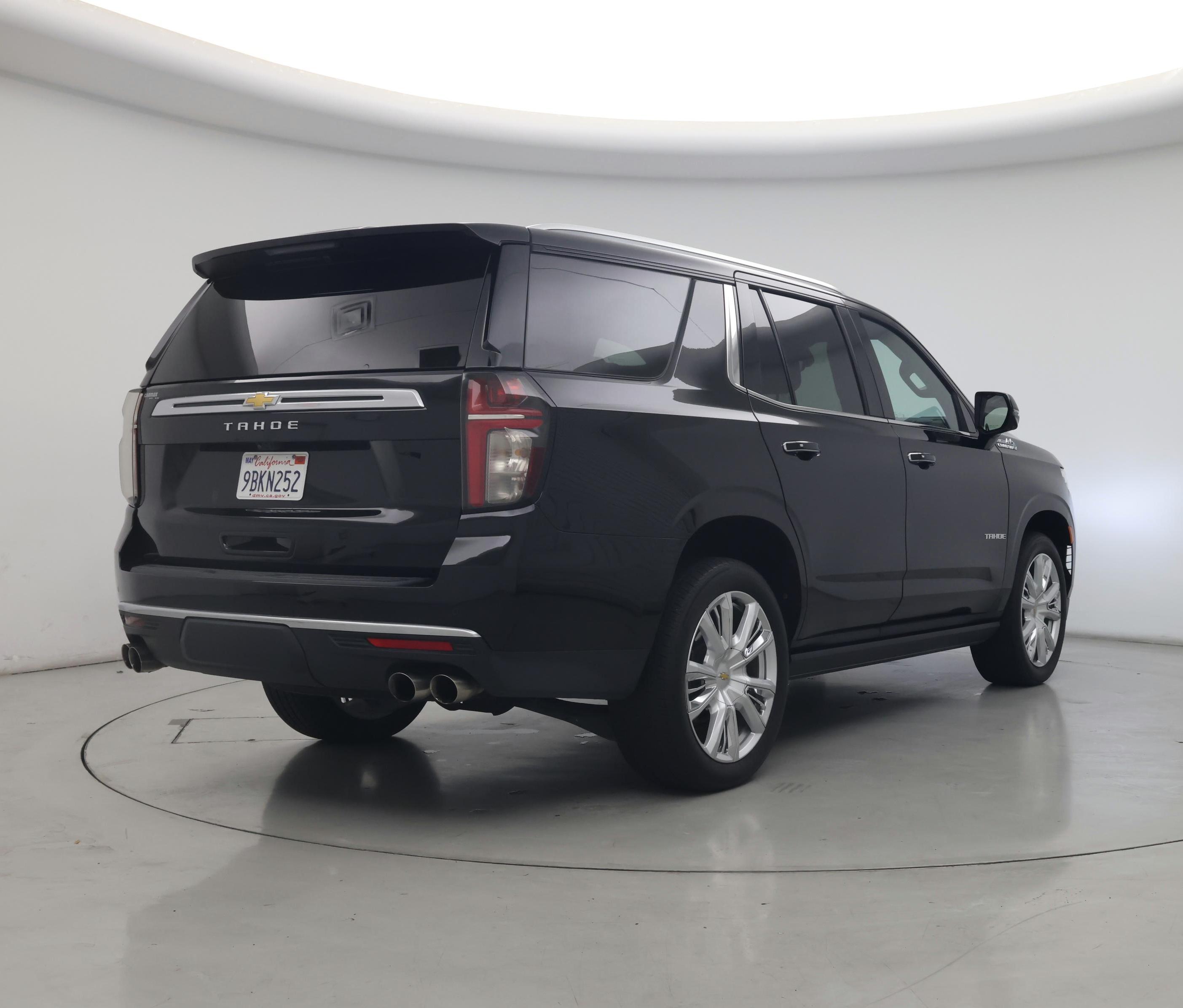 Thumbnail: 2022 Chevrolet Tahoe - 8