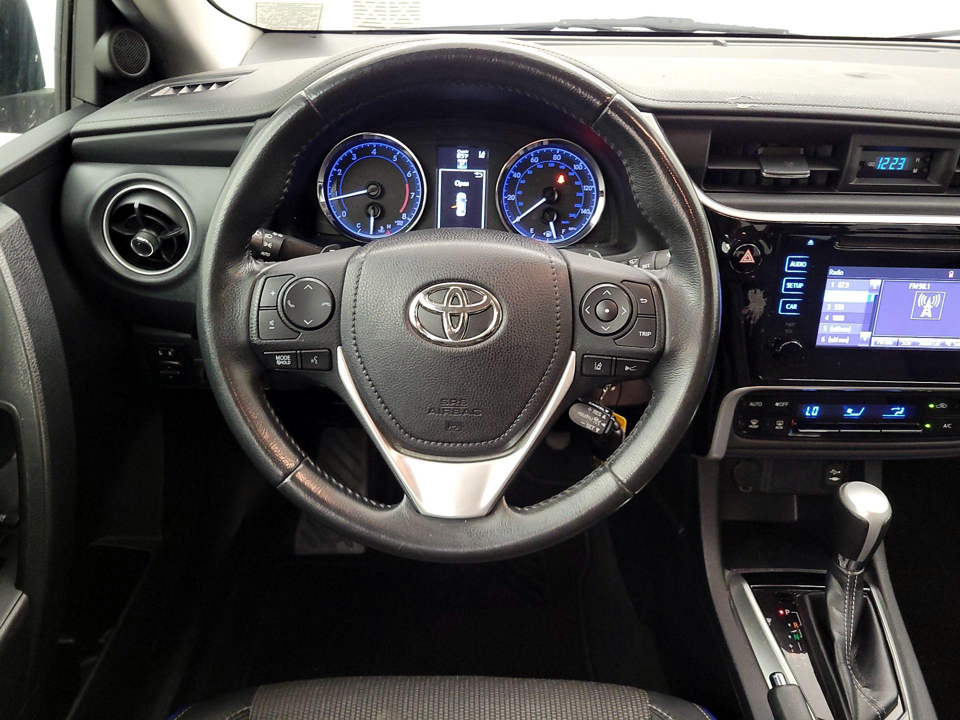 Thumbnail: 2019 Toyota Corolla - 10