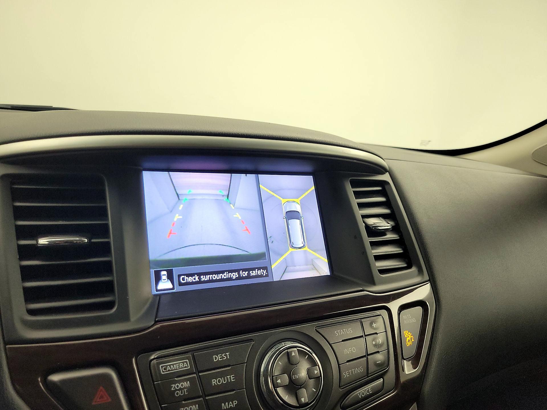 Thumbnail: 2015 Nissan Pathfinder - 15