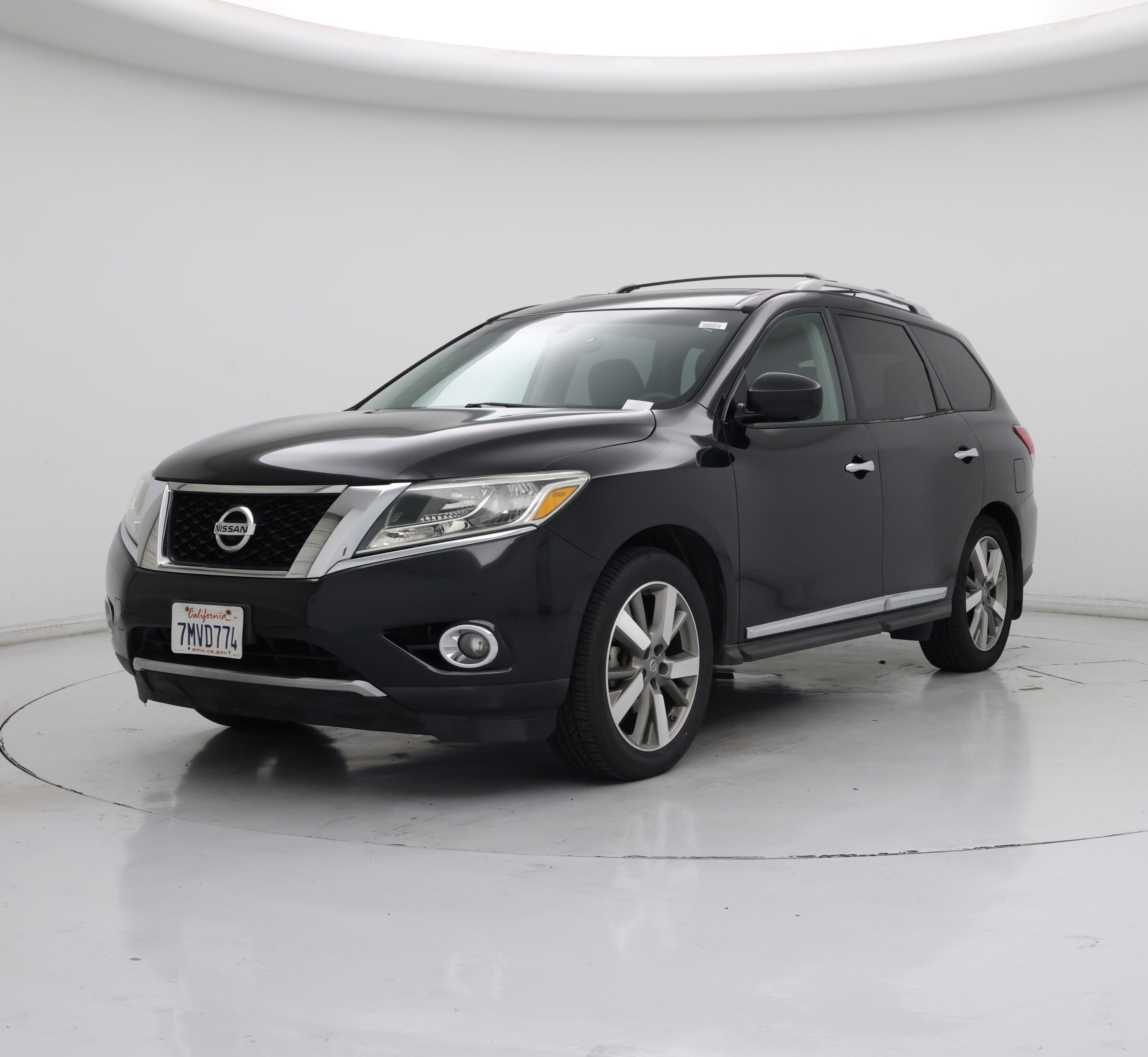 Thumbnail: 2015 Nissan Pathfinder - 4