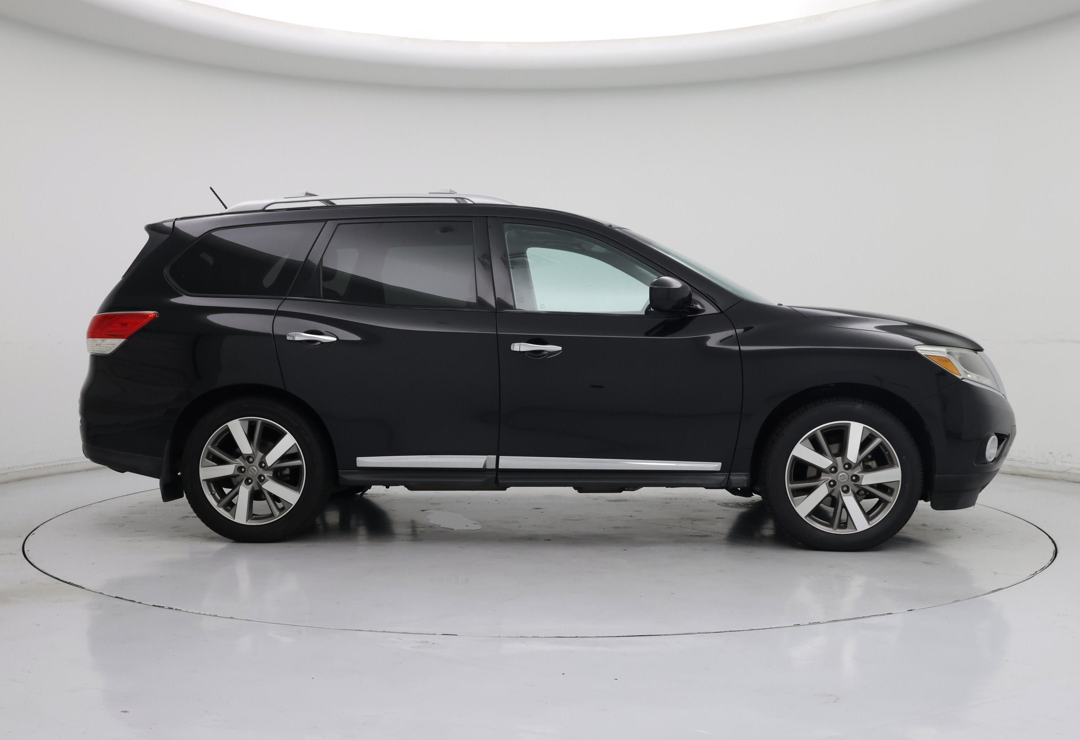 Thumbnail: 2015 Nissan Pathfinder - 7