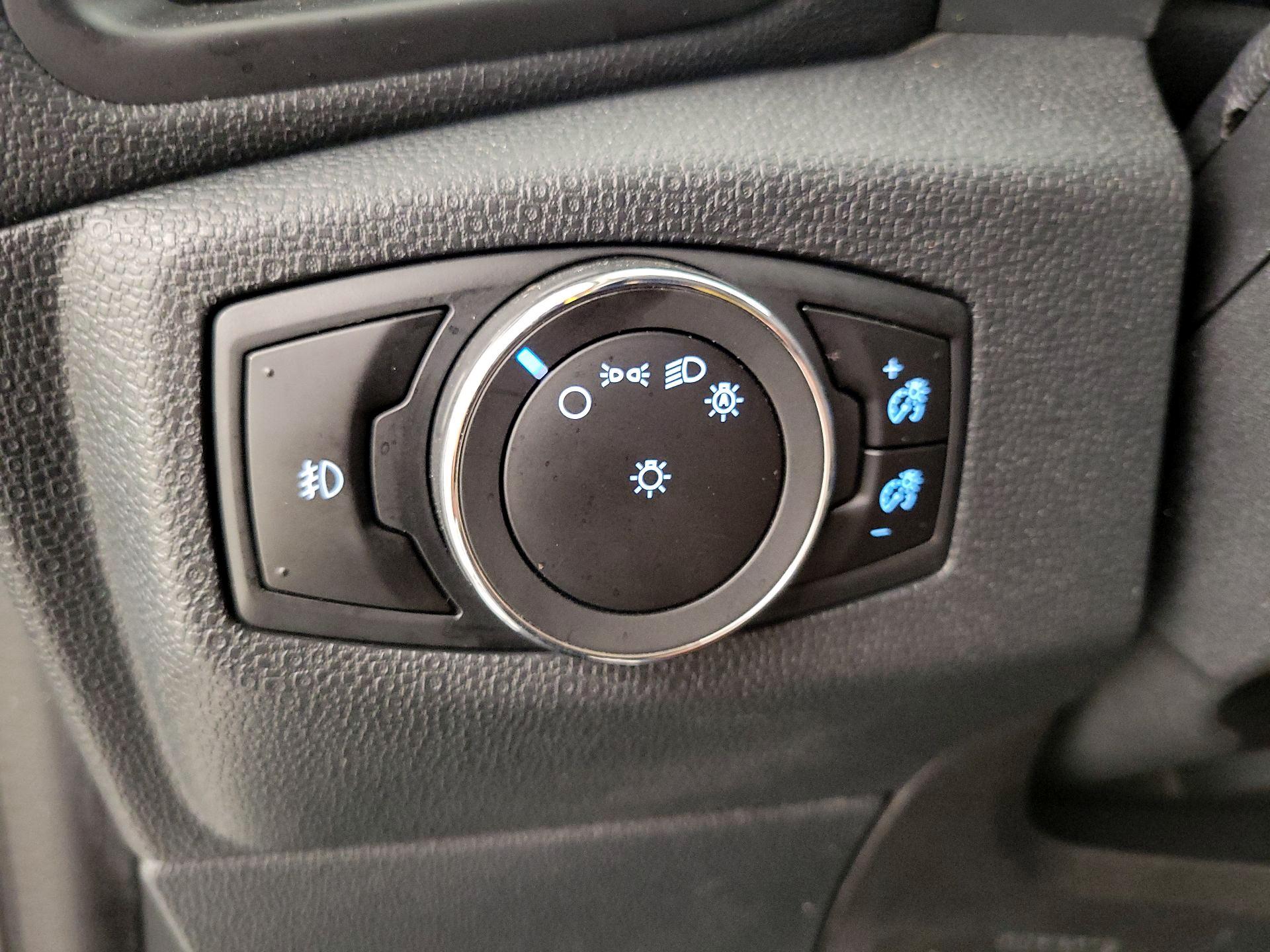 Thumbnail: 2018 Ford EcoSport - 13