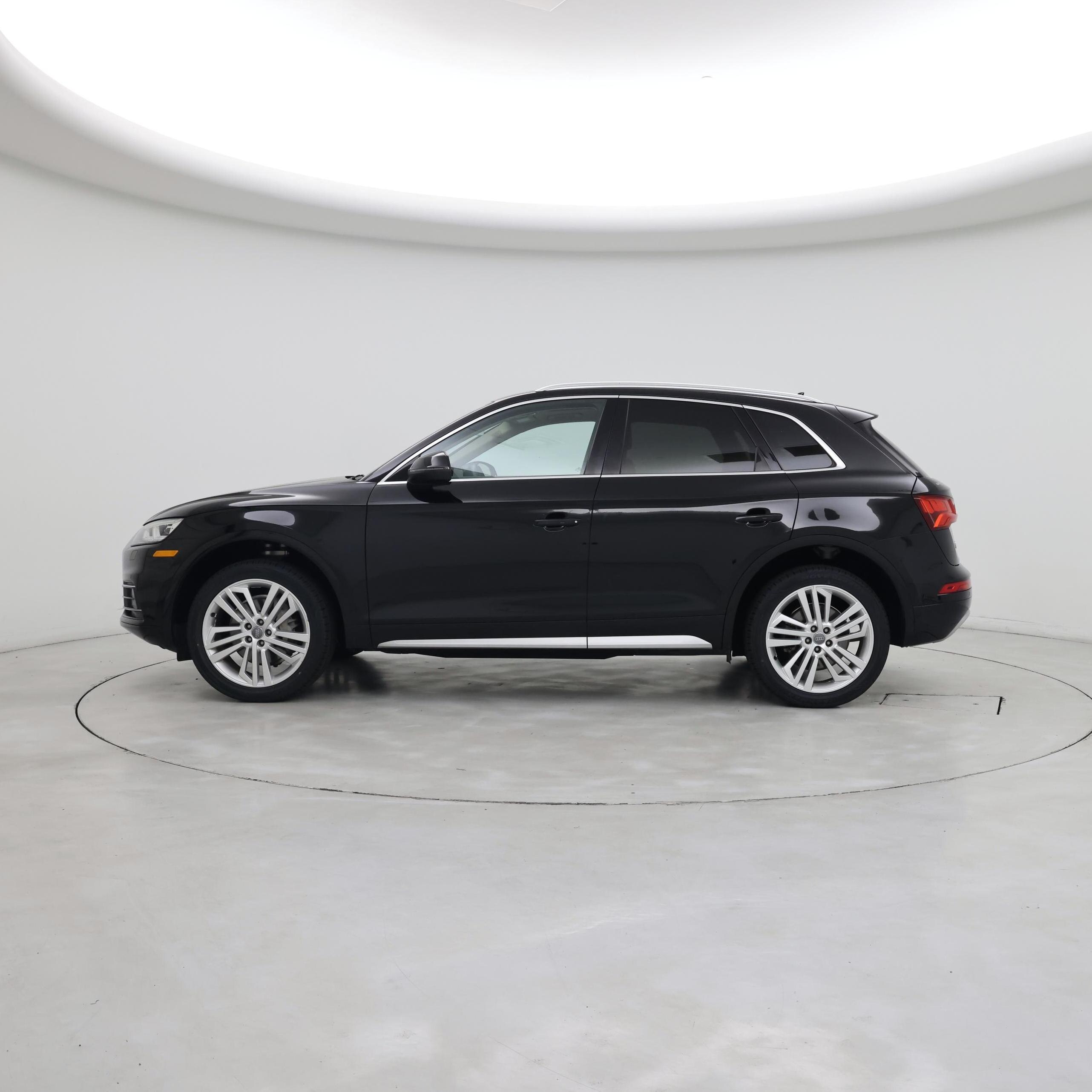 Thumbnail: 2018 Audi Q5 - 3