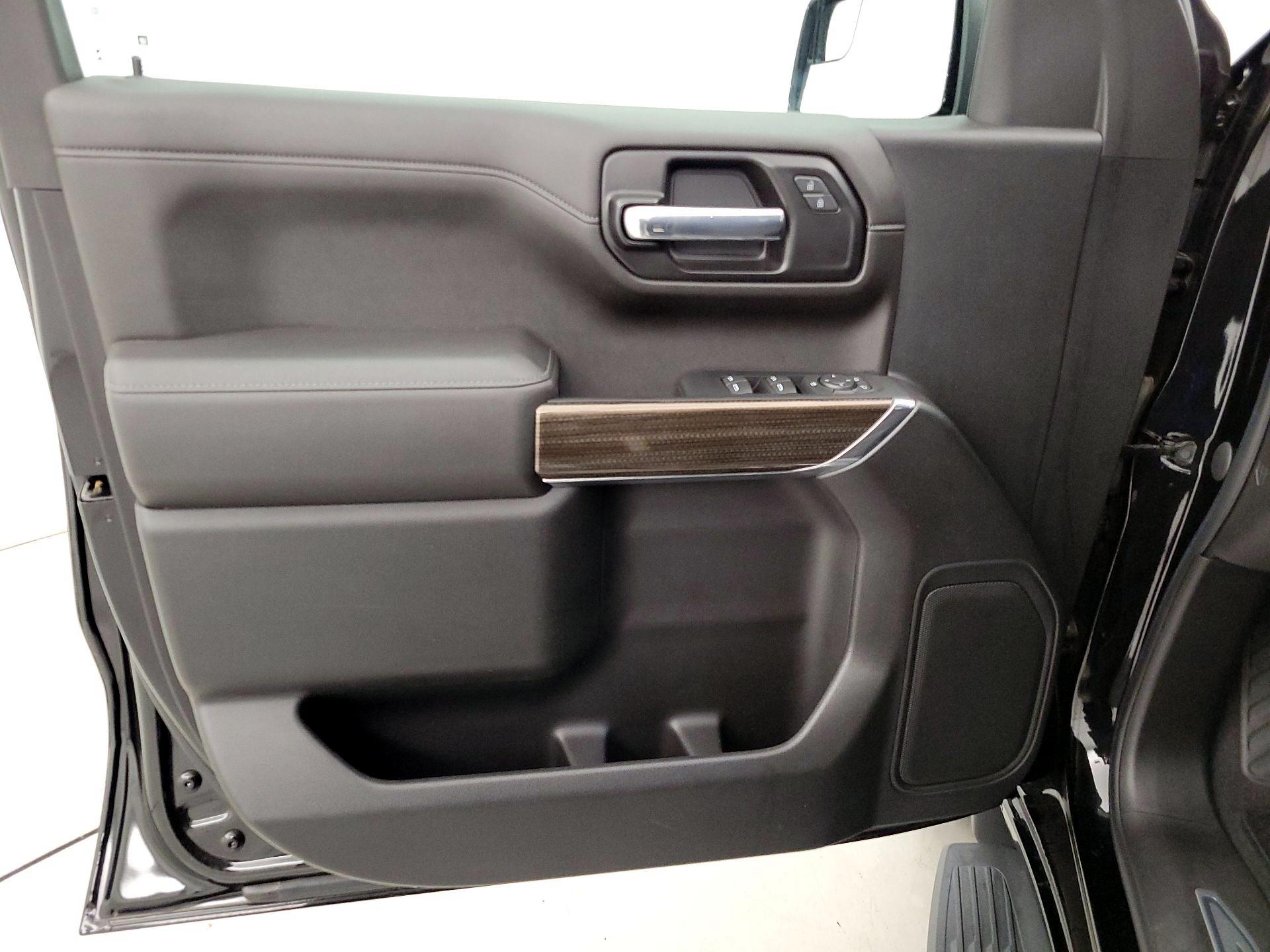 Thumbnail: 2021 Chevrolet Silverado 1500 - 12