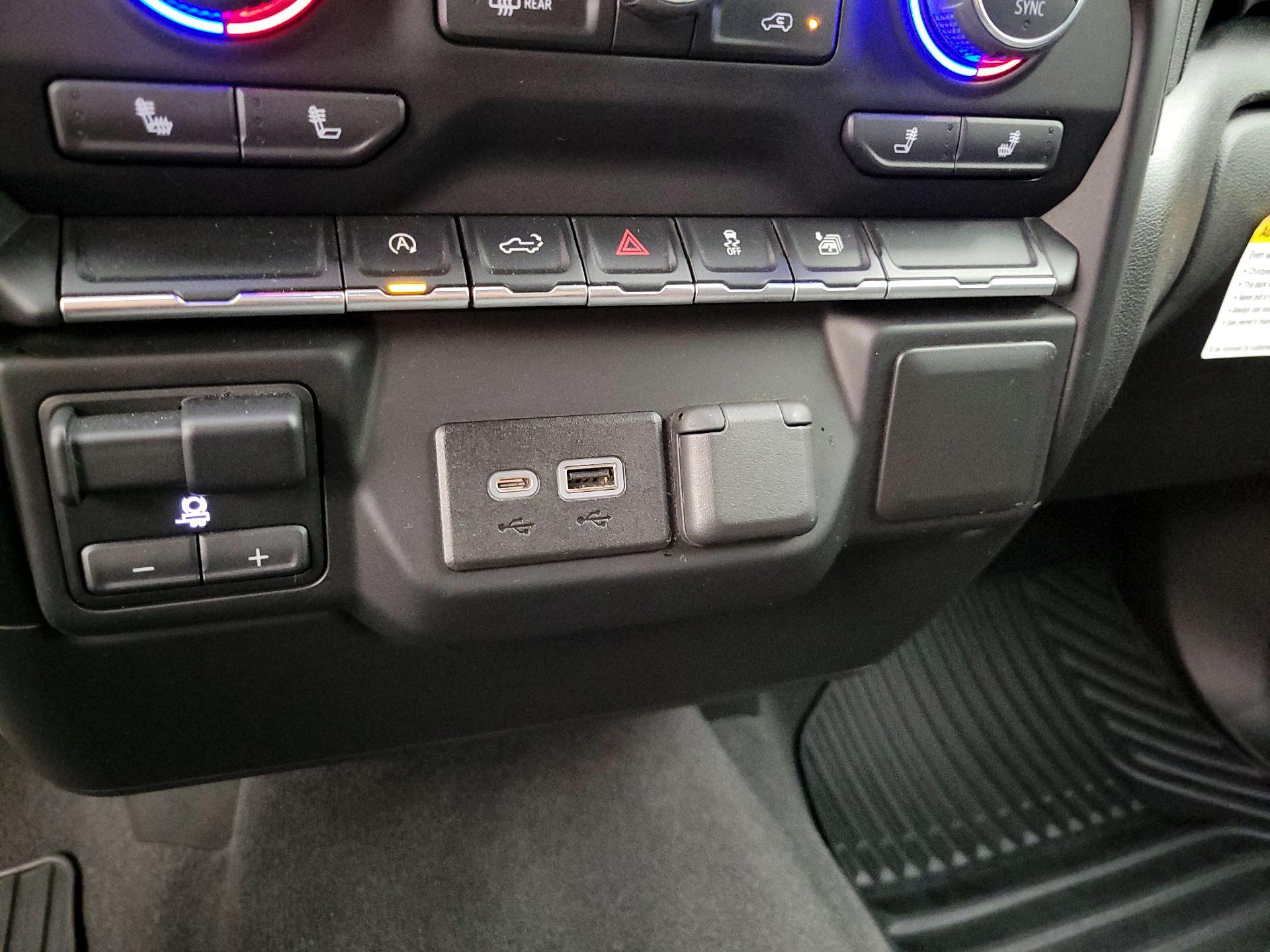 Thumbnail: 2021 Chevrolet Silverado 1500 - 18