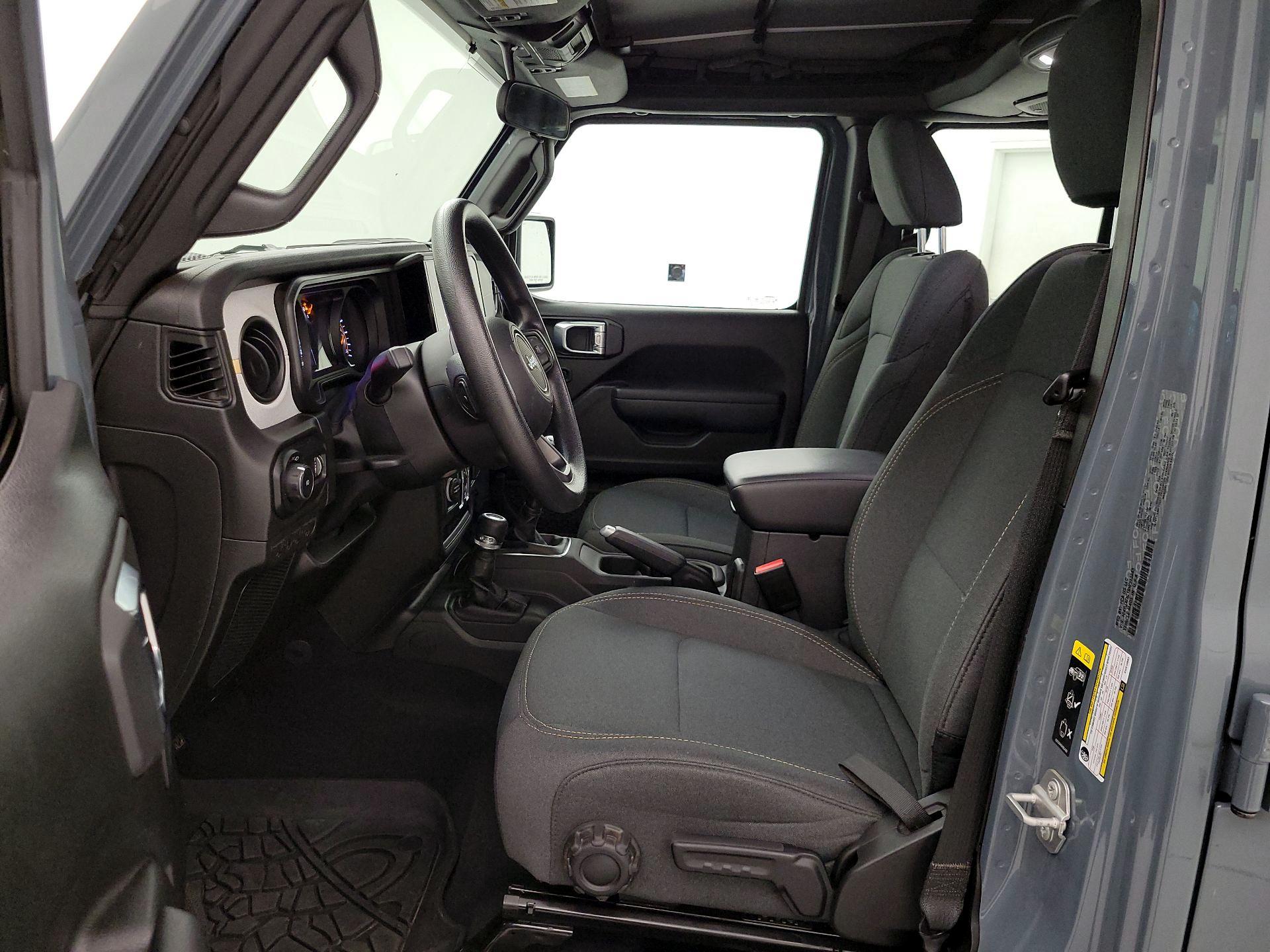 Thumbnail: 2025 Jeep Wrangler - 9