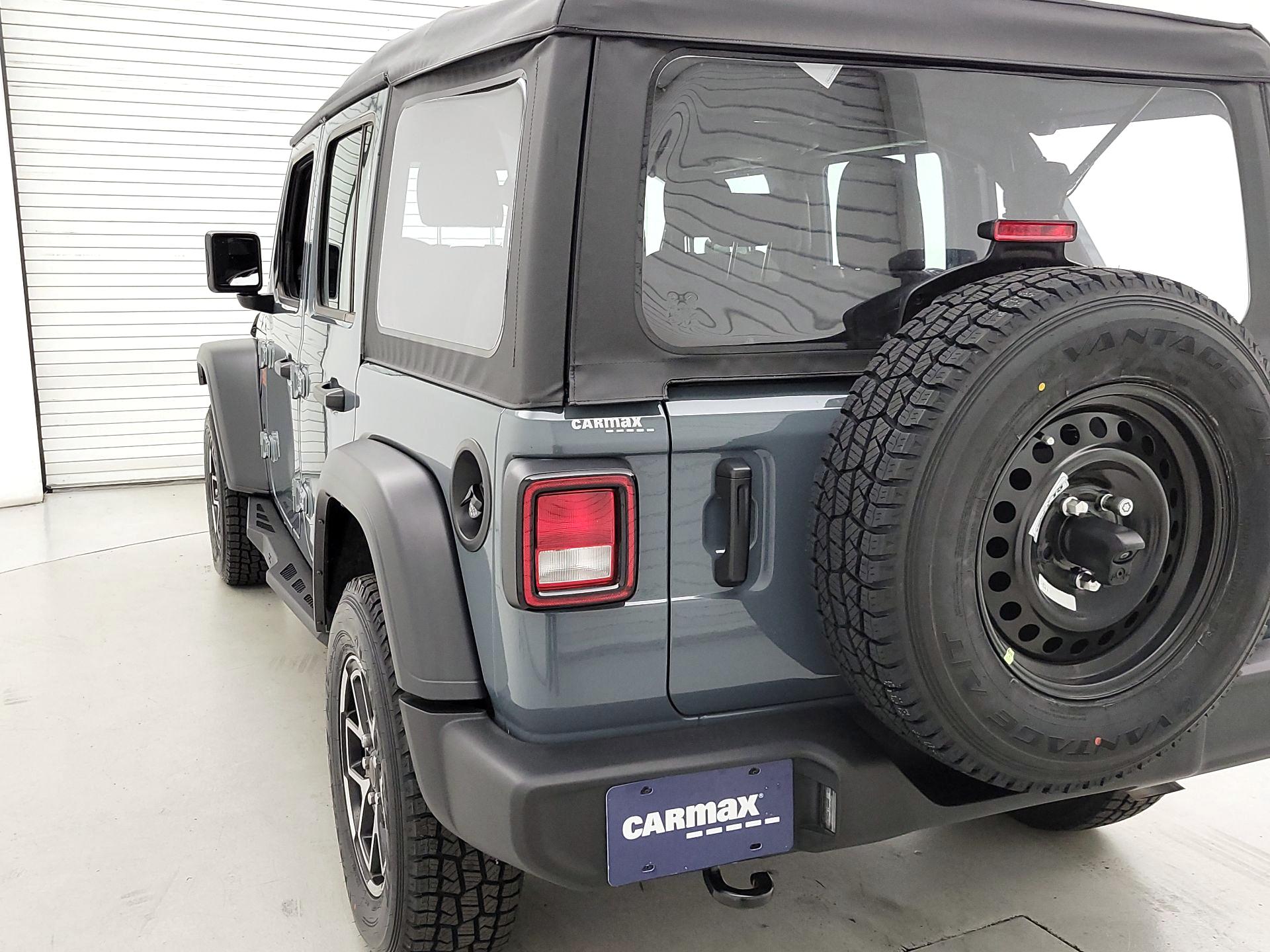 Thumbnail: 2025 Jeep Wrangler - 7