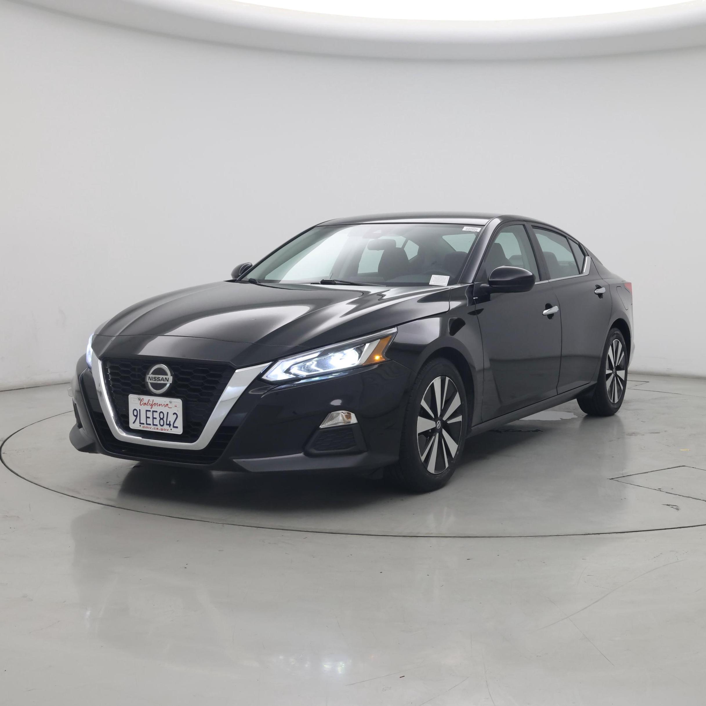 Thumbnail: 2022 Nissan Altima - 4
