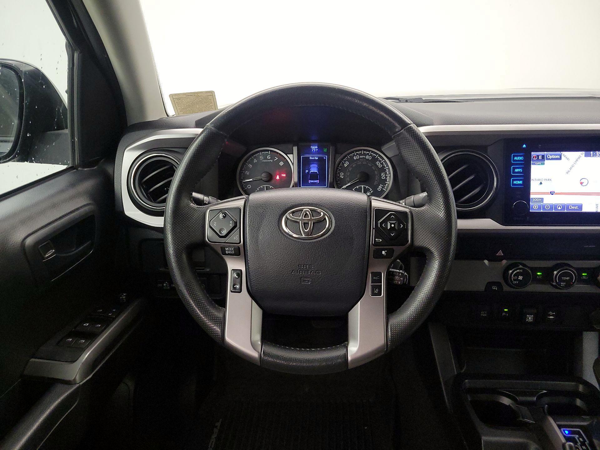 Thumbnail: 2019 Toyota Tacoma - 10