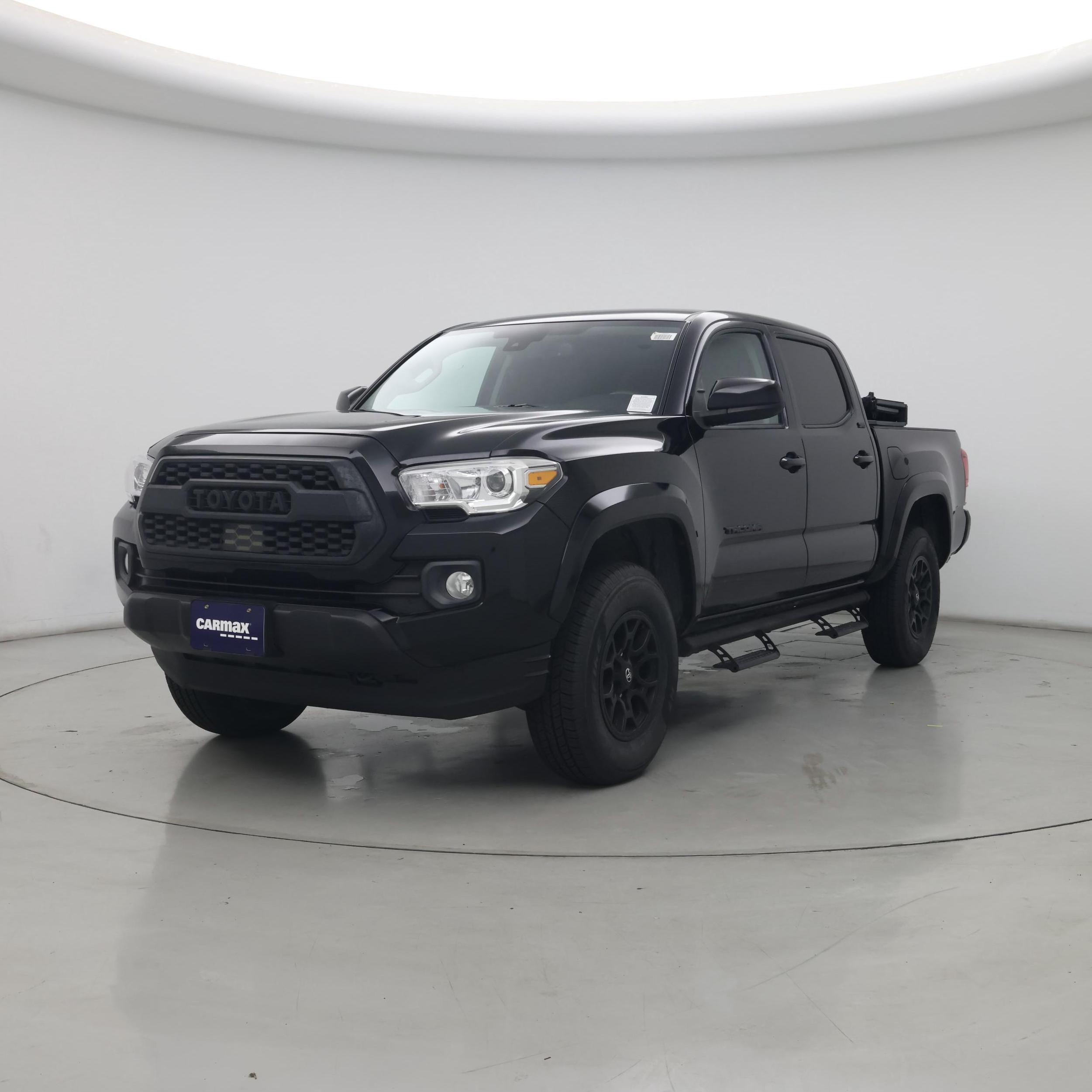 Thumbnail: 2019 Toyota Tacoma - 4