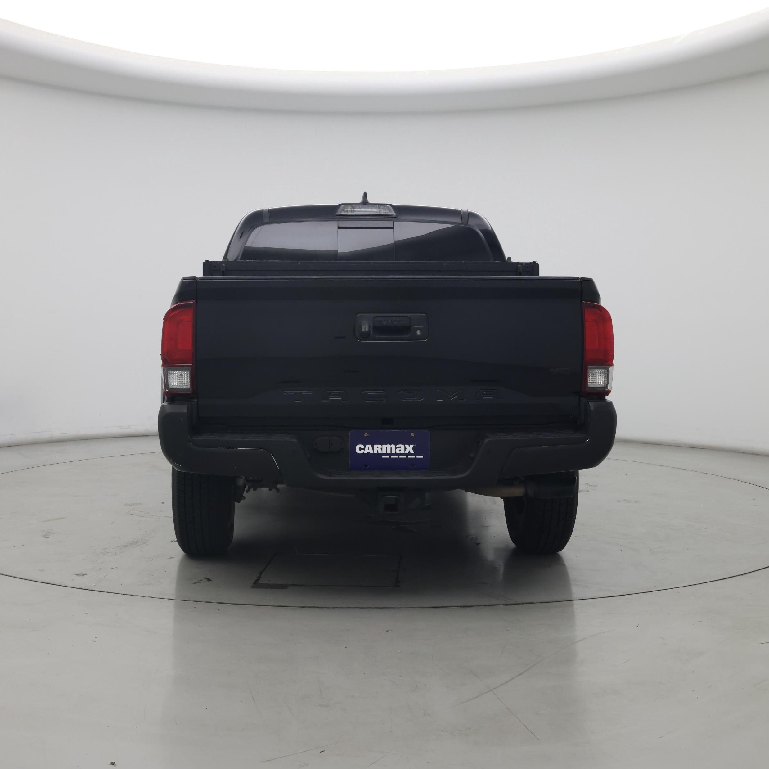Thumbnail: 2019 Toyota Tacoma - 6