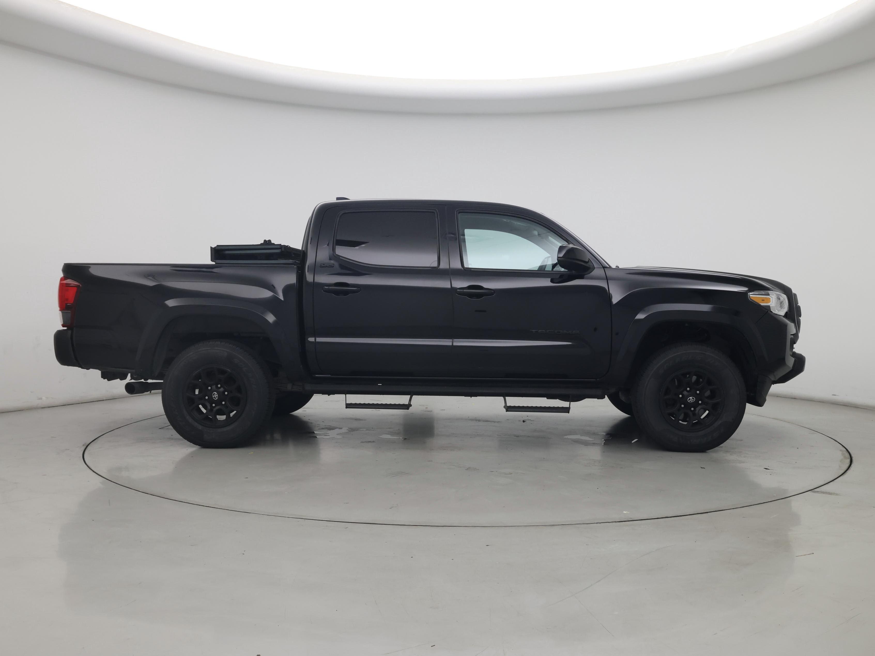 Thumbnail: 2019 Toyota Tacoma - 7