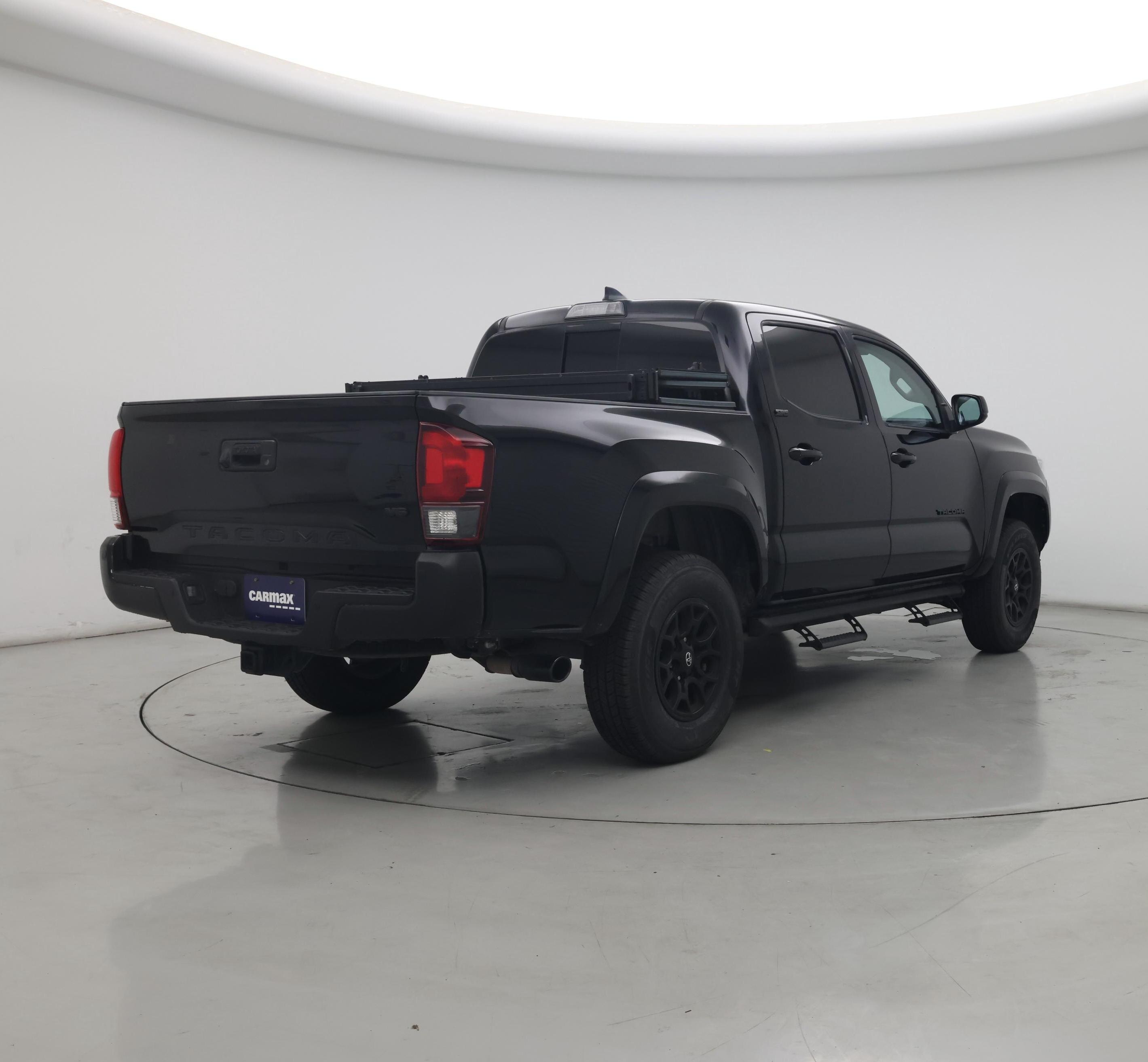 Thumbnail: 2019 Toyota Tacoma - 8