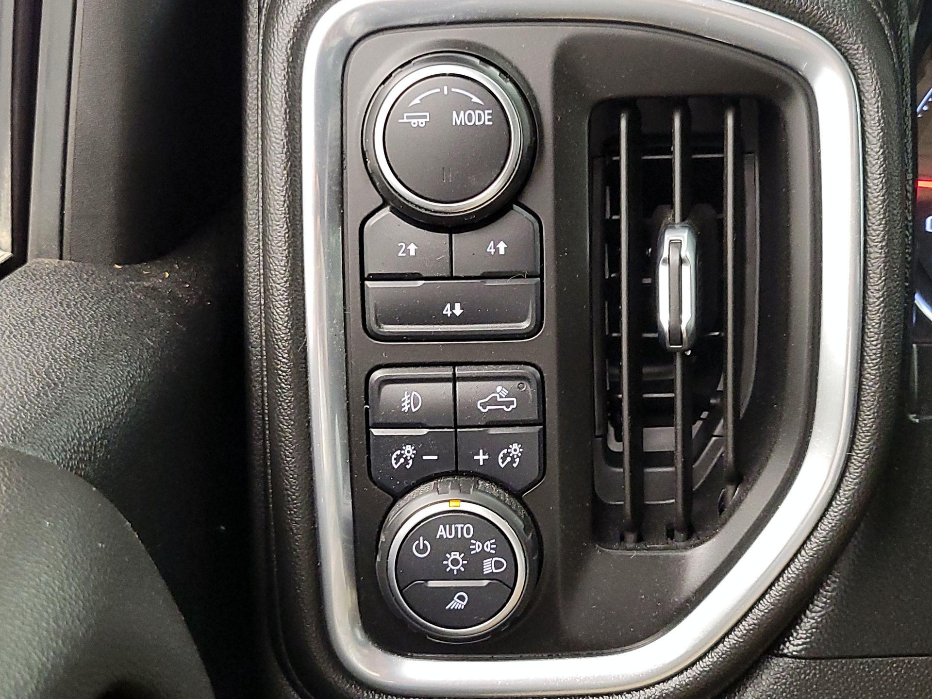 Thumbnail: 2021 Chevrolet Silverado 2500 - 13