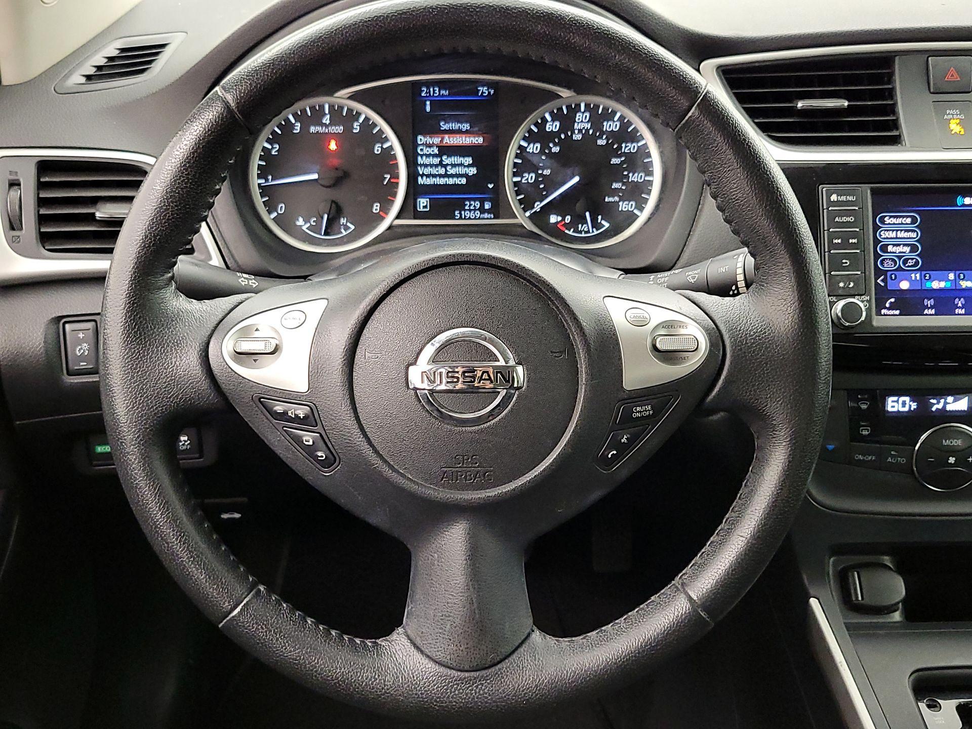 Thumbnail: 2019 Nissan Sentra - 10