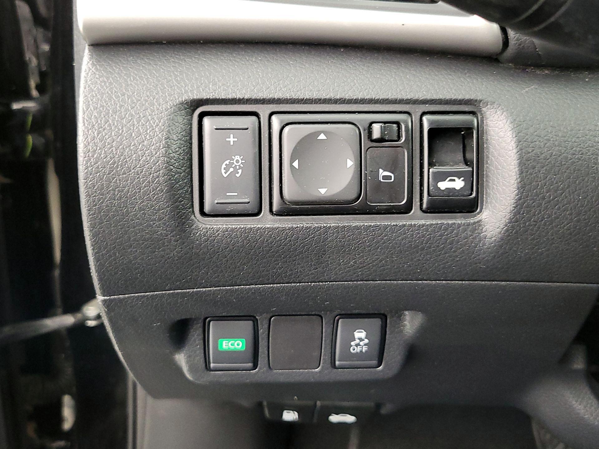 Thumbnail: 2019 Nissan Sentra - 13