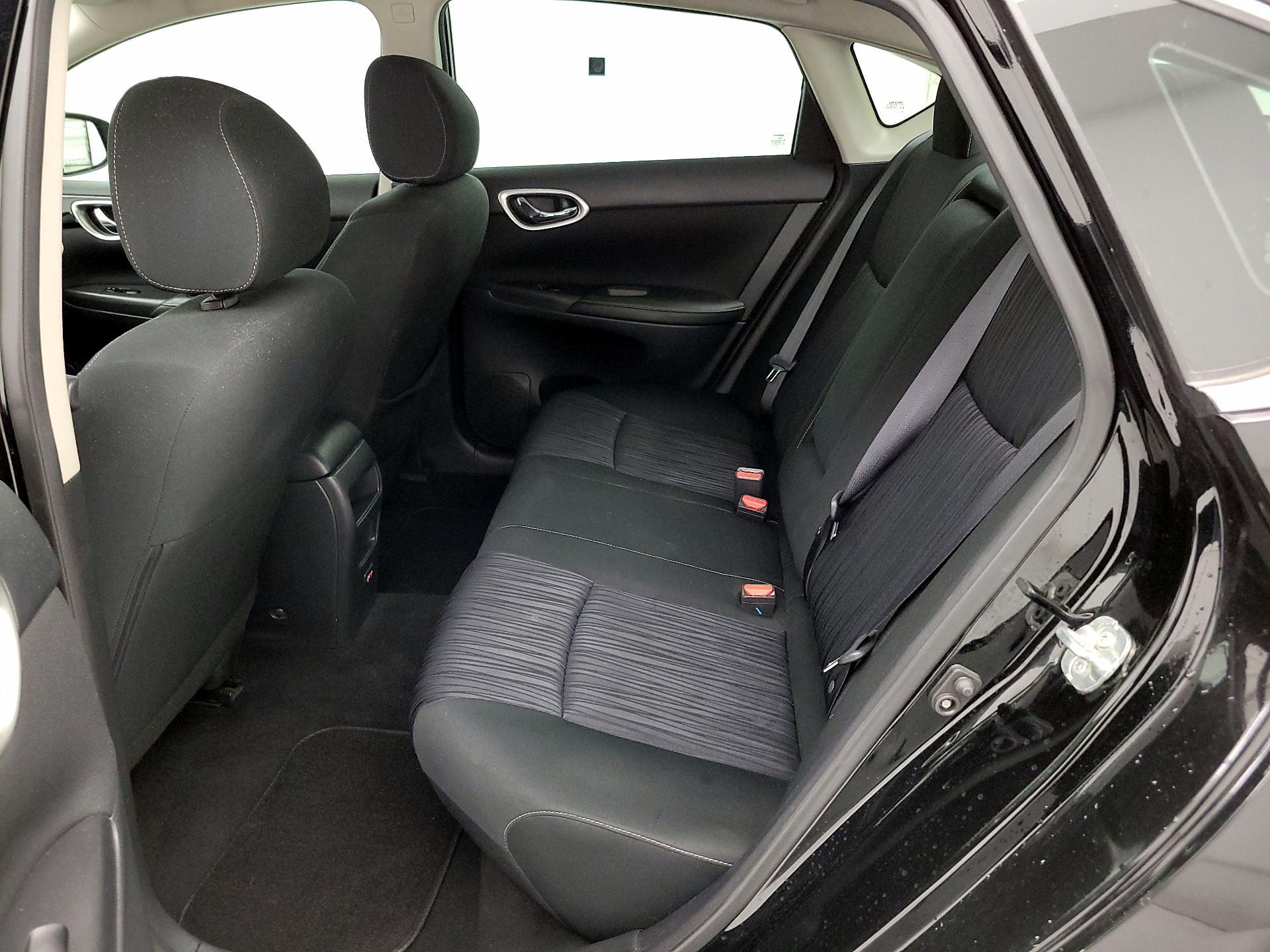 Thumbnail: 2019 Nissan Sentra - 19