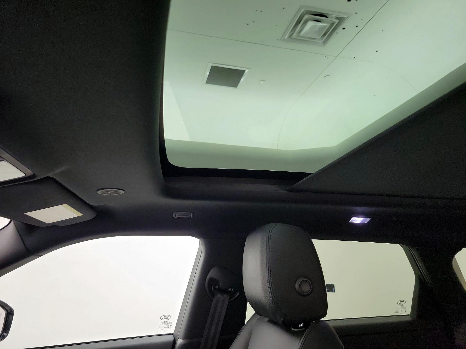 Thumbnail: 2024 Land Rover Range Rover Evoque - 19