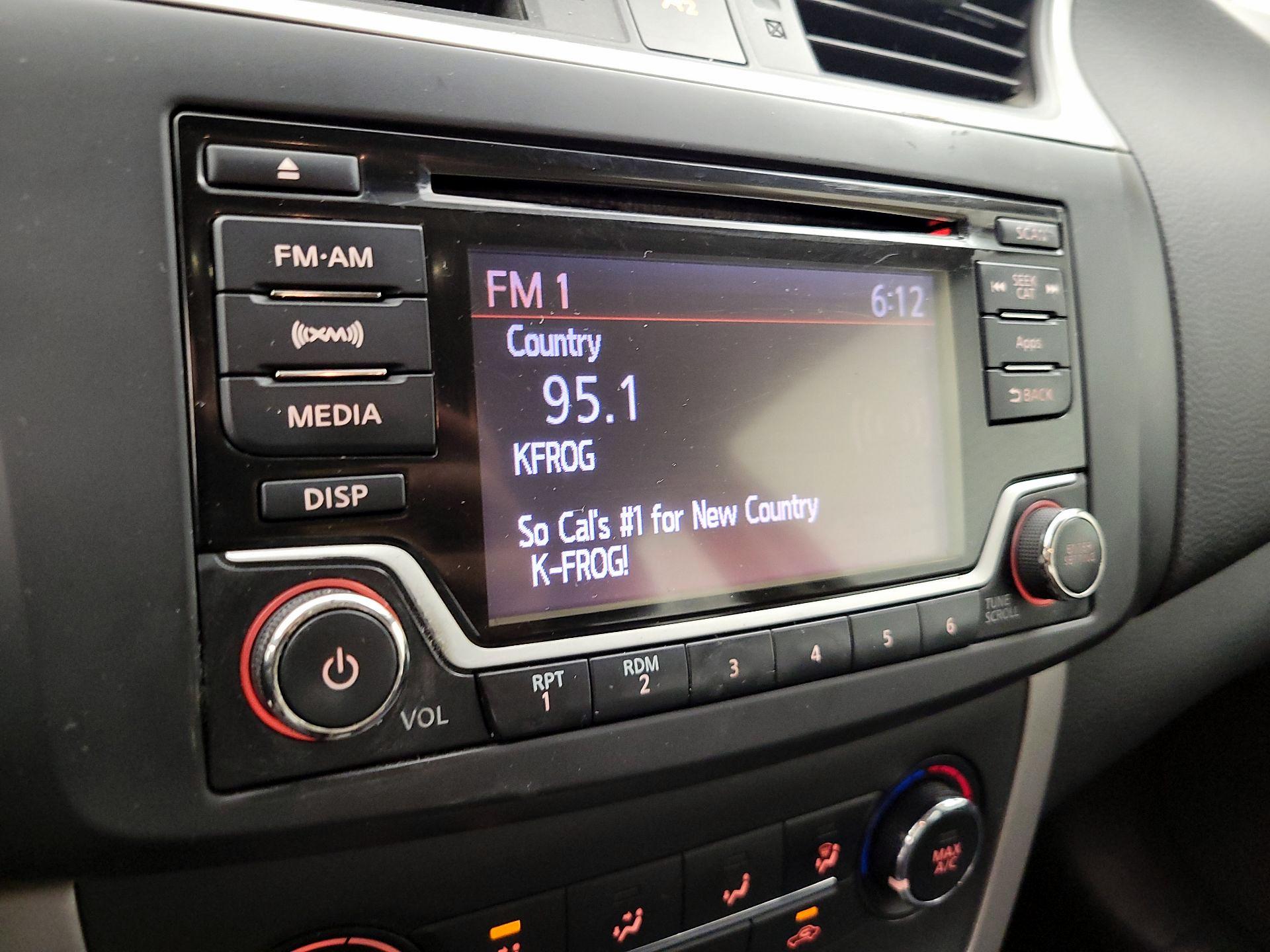 Thumbnail: 2015 Nissan Sentra - 15