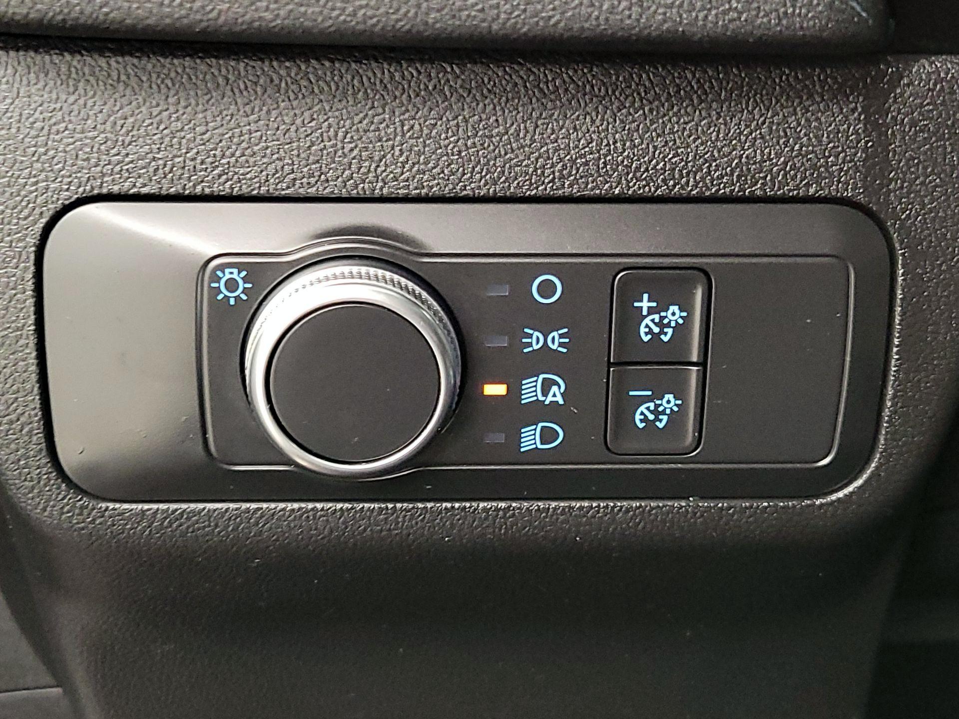 Thumbnail: 2020 Ford Escape - 13