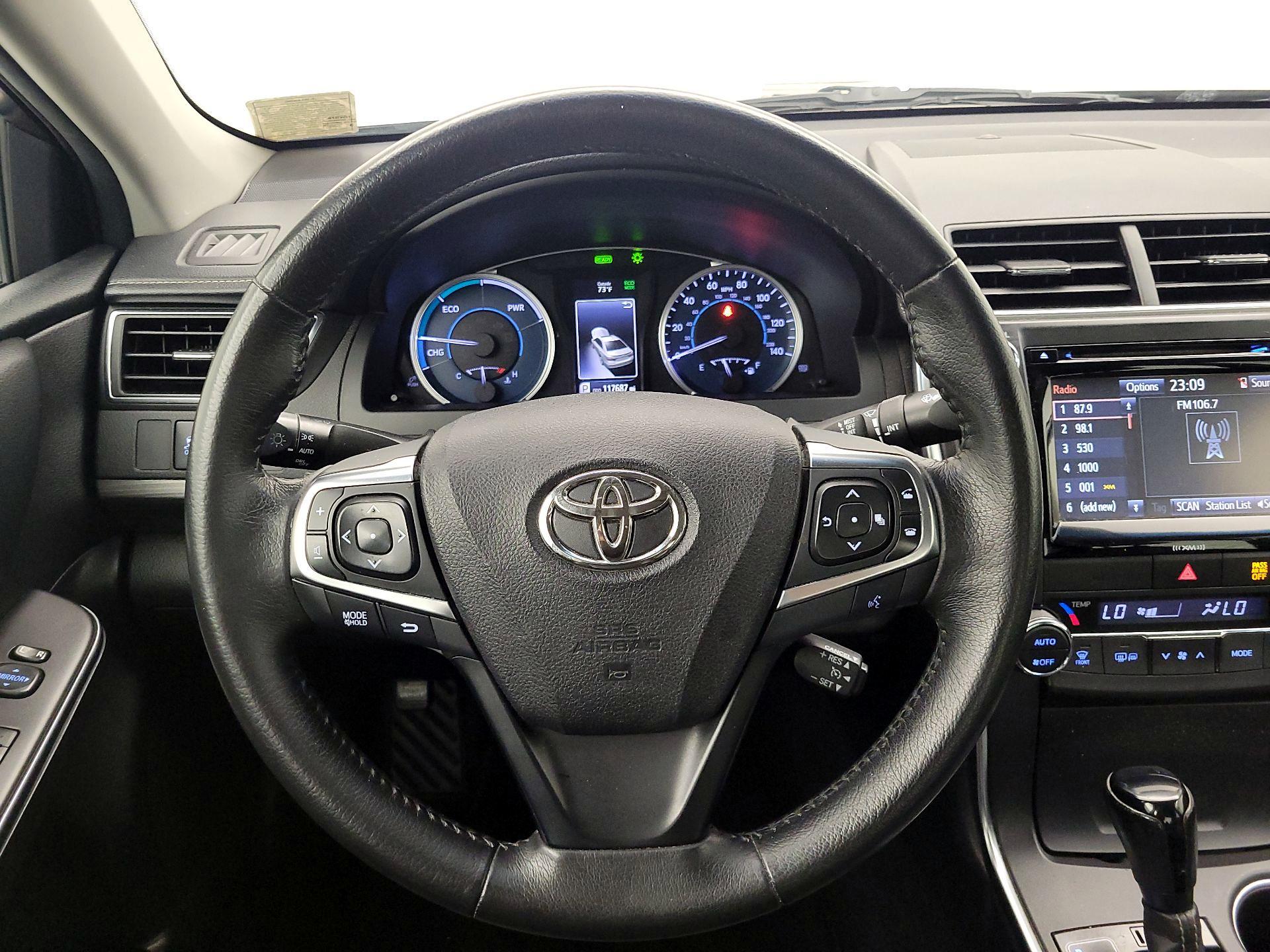 Thumbnail: 2017 Toyota Camry - 10