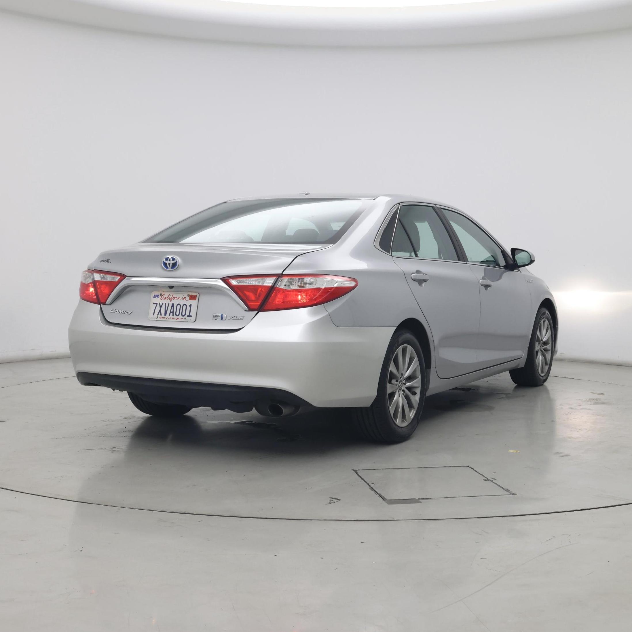 Thumbnail: 2017 Toyota Camry - 8