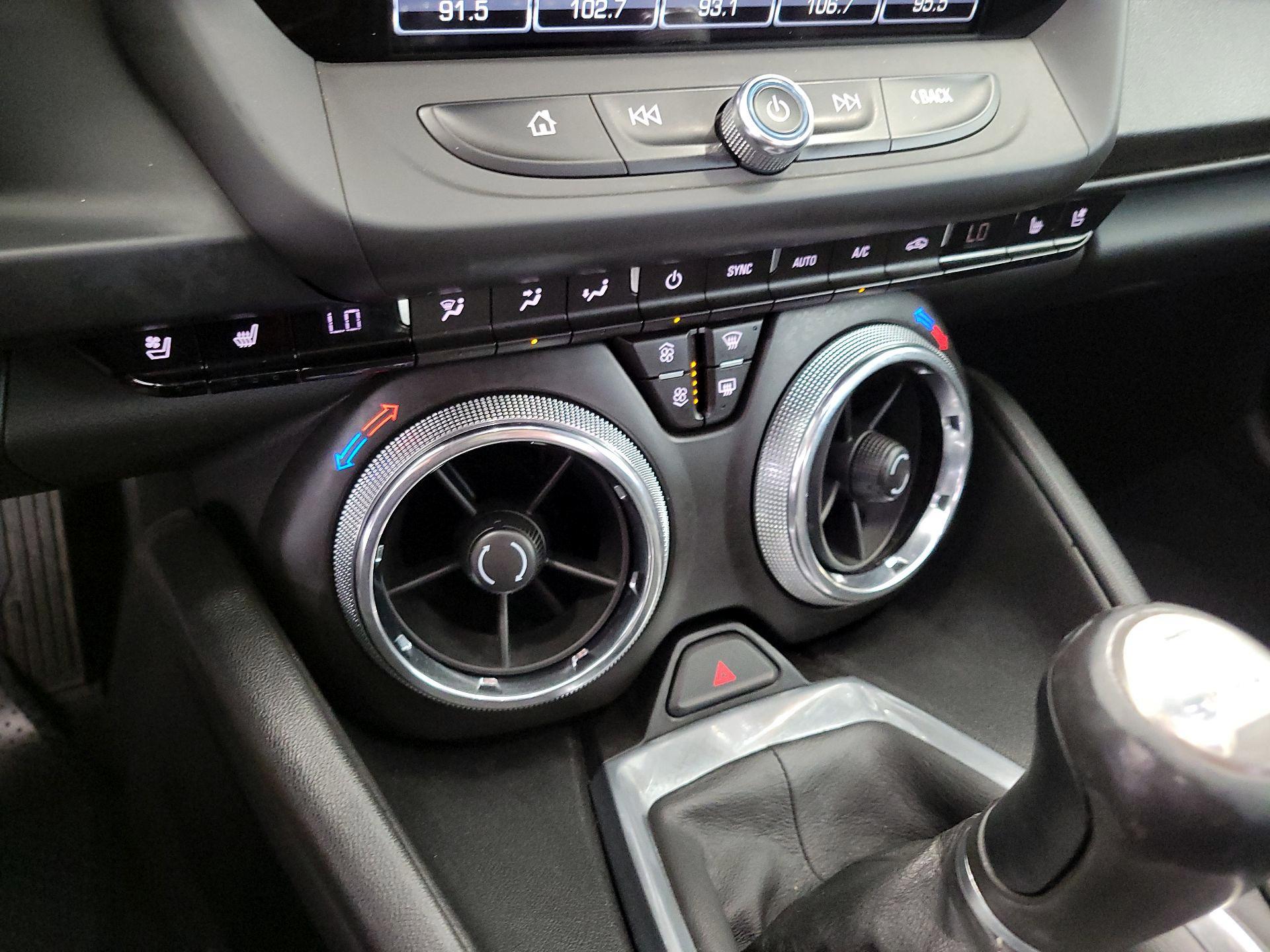 Thumbnail: 2017 Chevrolet Camaro - 15