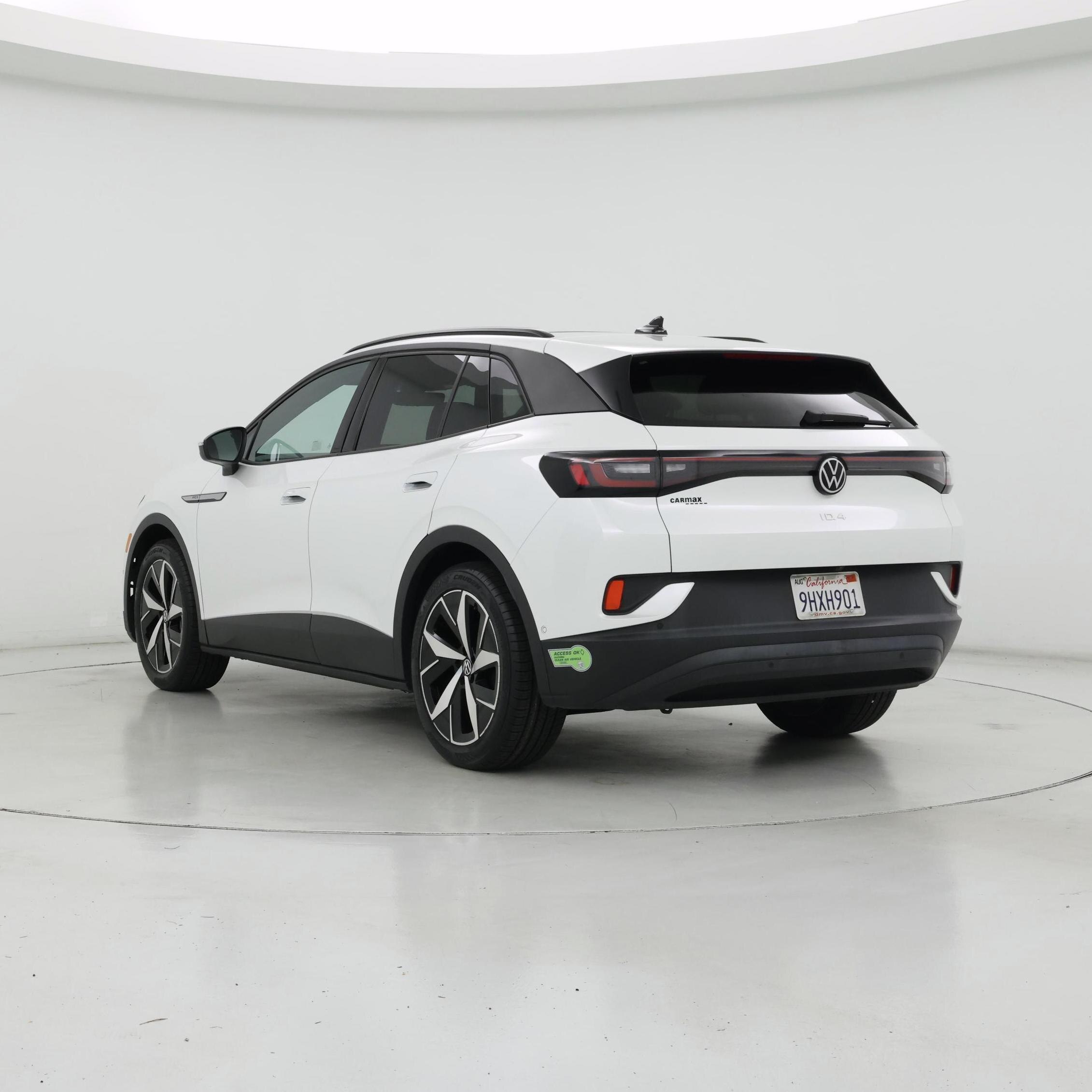 Thumbnail: 2023 Volkswagen ID.4 - 2