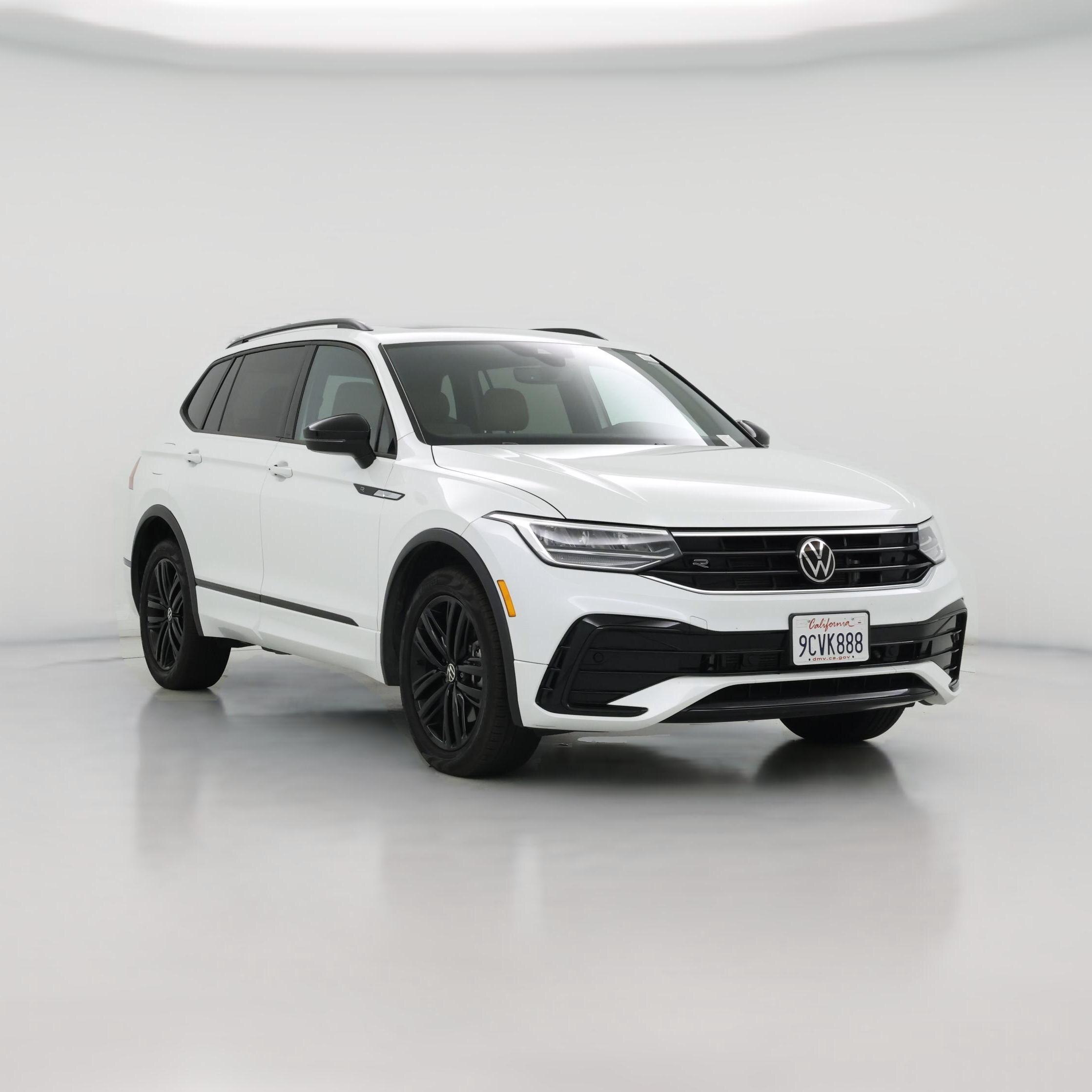 Thumbnail: 2022 Volkswagen Tiguan - 1