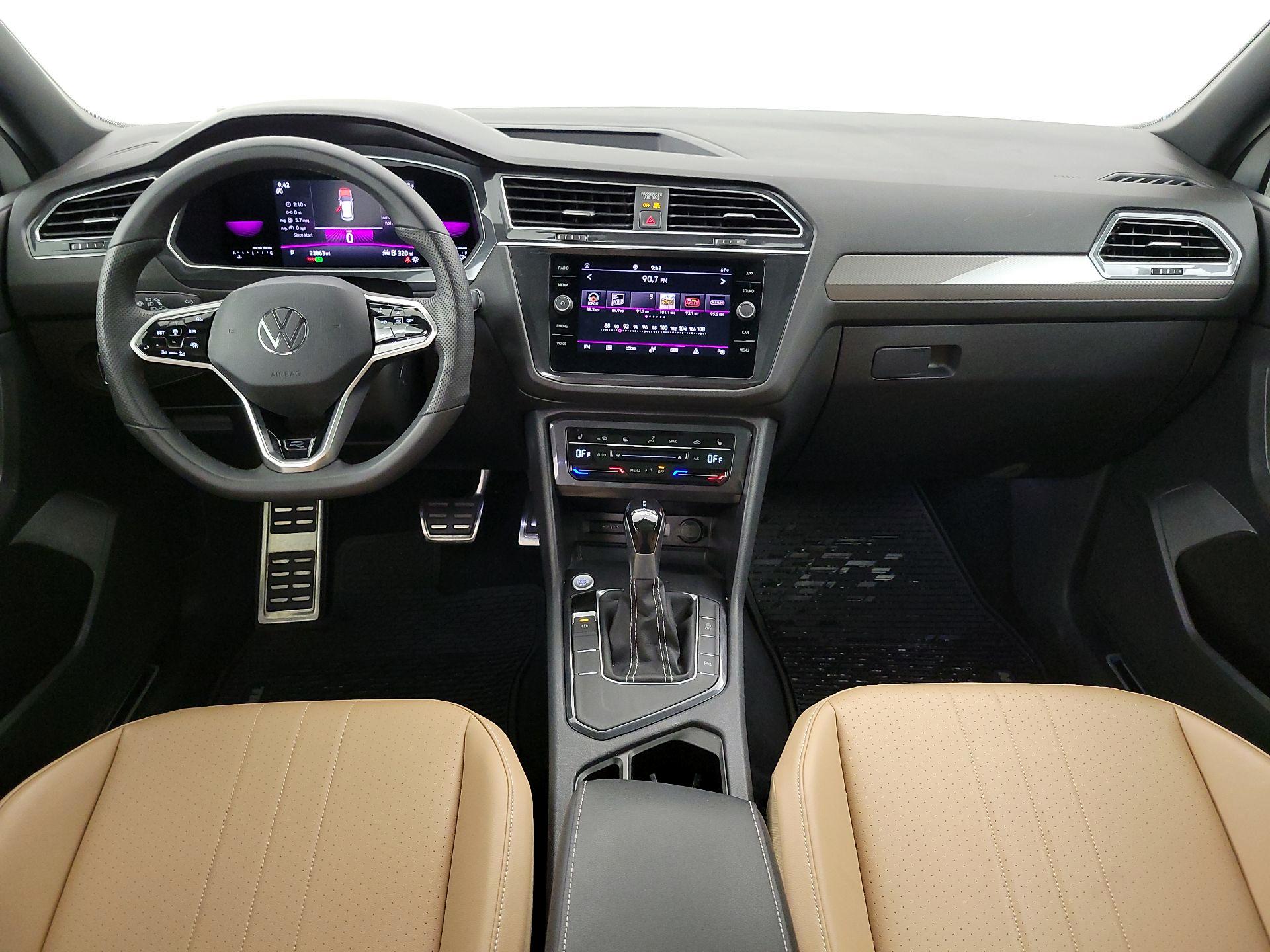 Thumbnail: 2022 Volkswagen Tiguan - 9