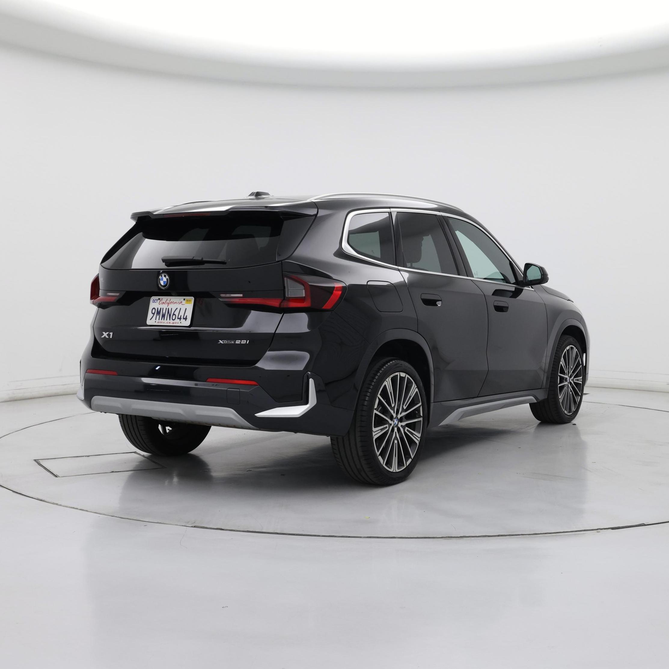 Thumbnail: 2025 BMW X1 - 8