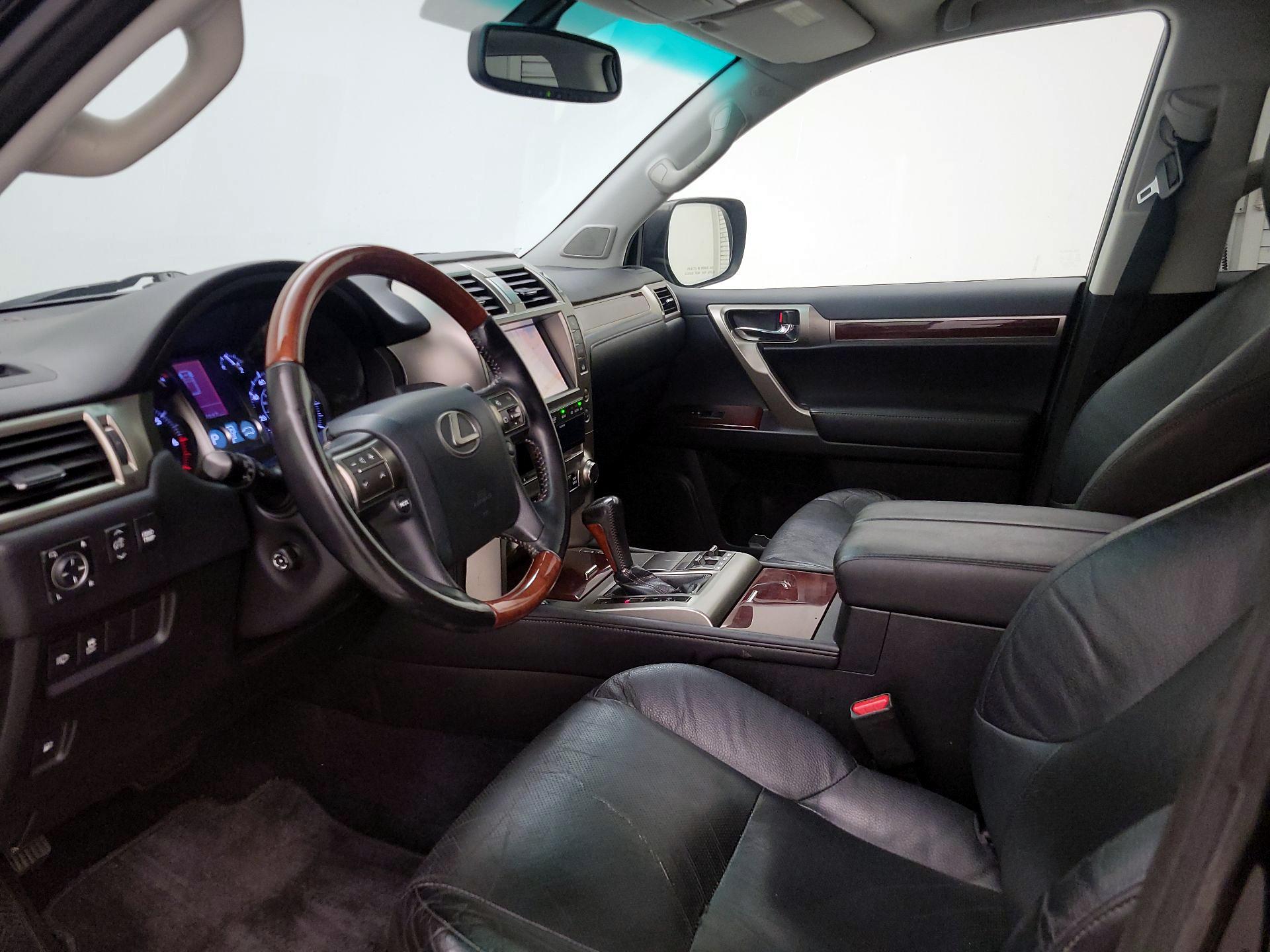 Thumbnail: 2015 Lexus GX - 11