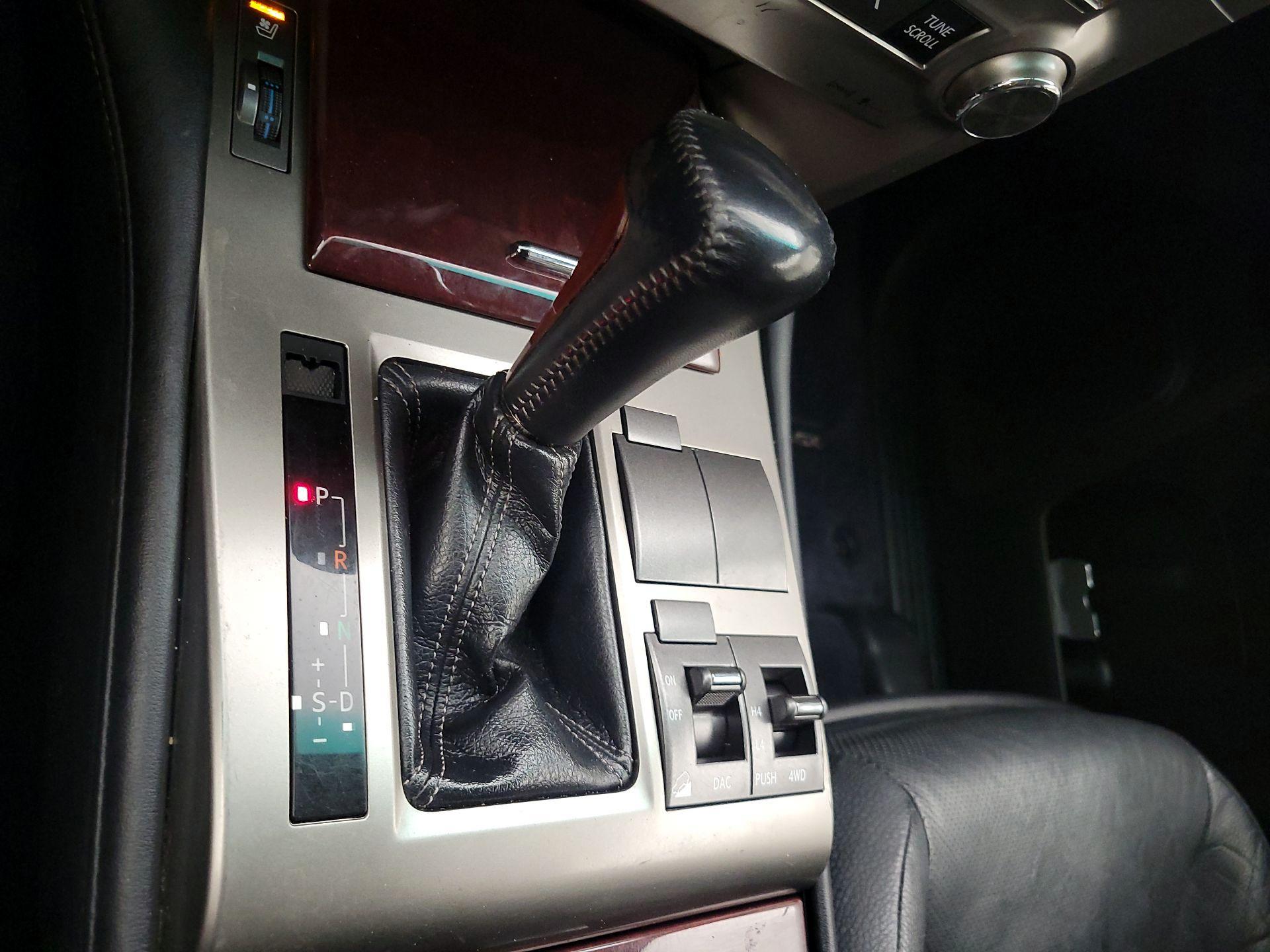 Thumbnail: 2015 Lexus GX - 18
