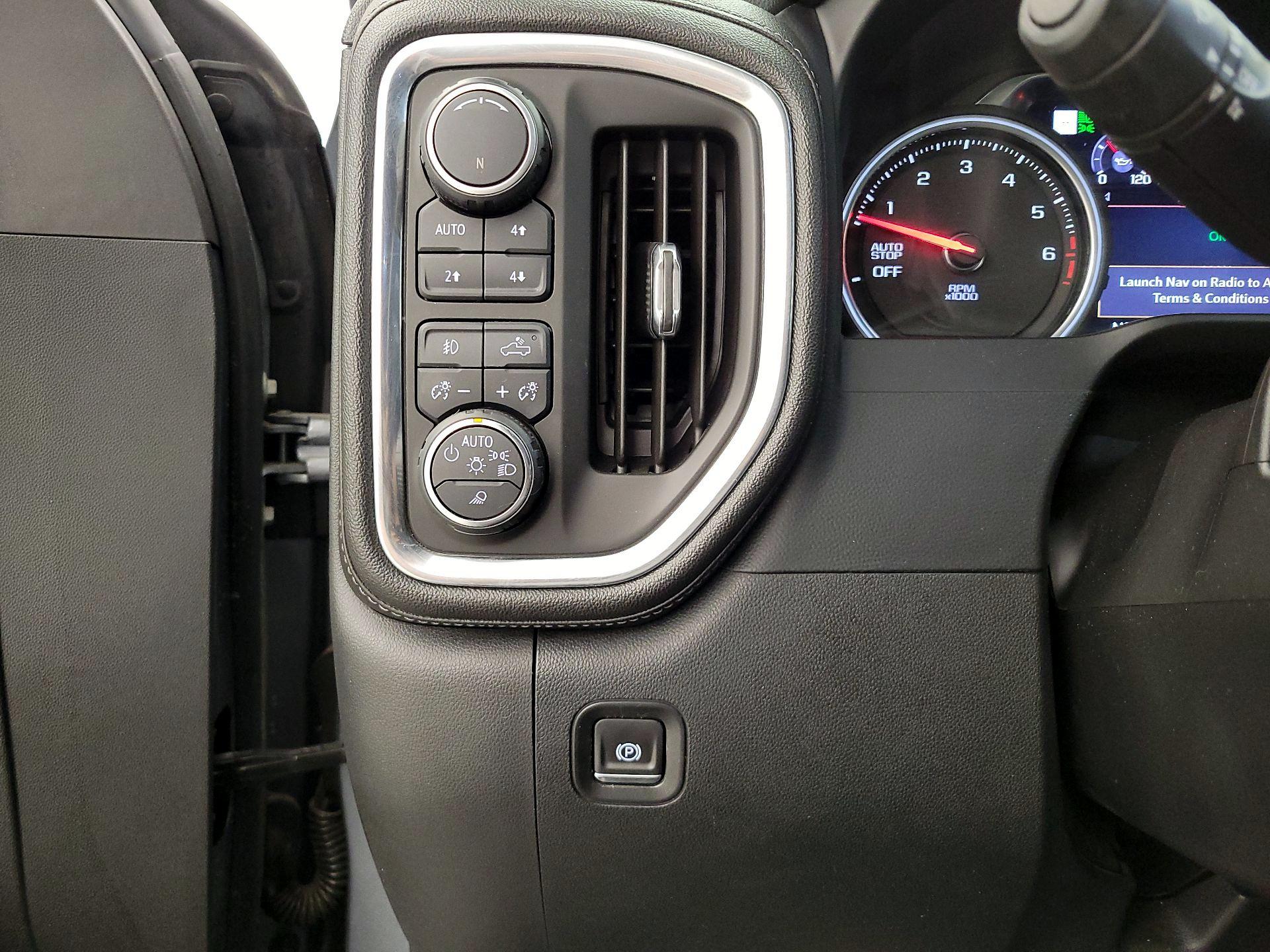 Thumbnail: 2019 Chevrolet Silverado 1500 - 13