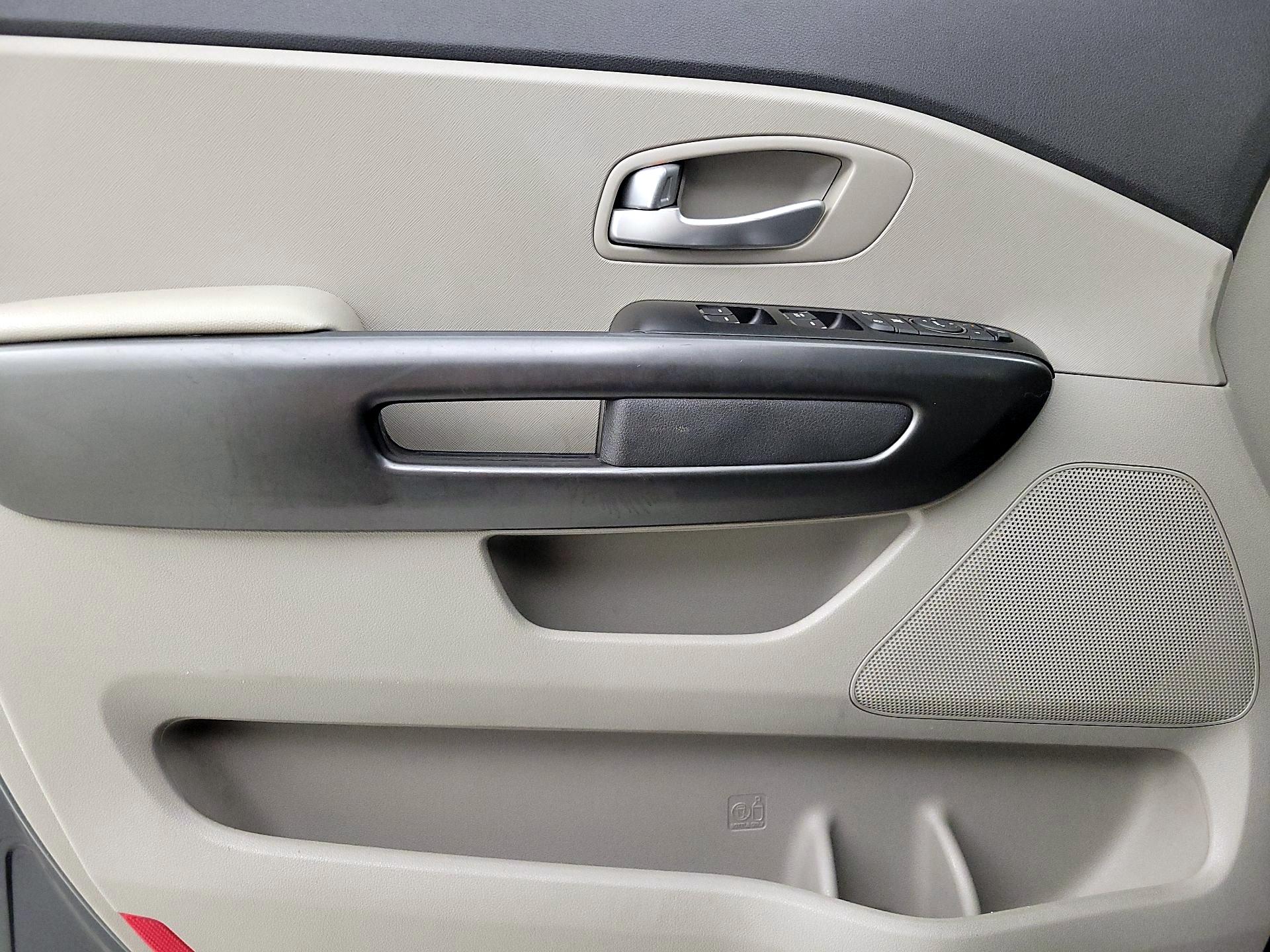 Thumbnail: 2016 Kia Sedona - 12