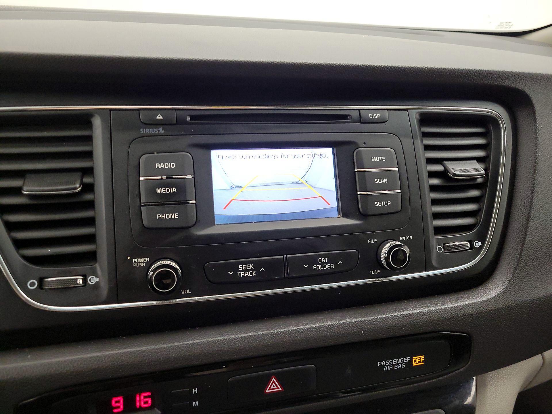 Thumbnail: 2016 Kia Sedona - 14