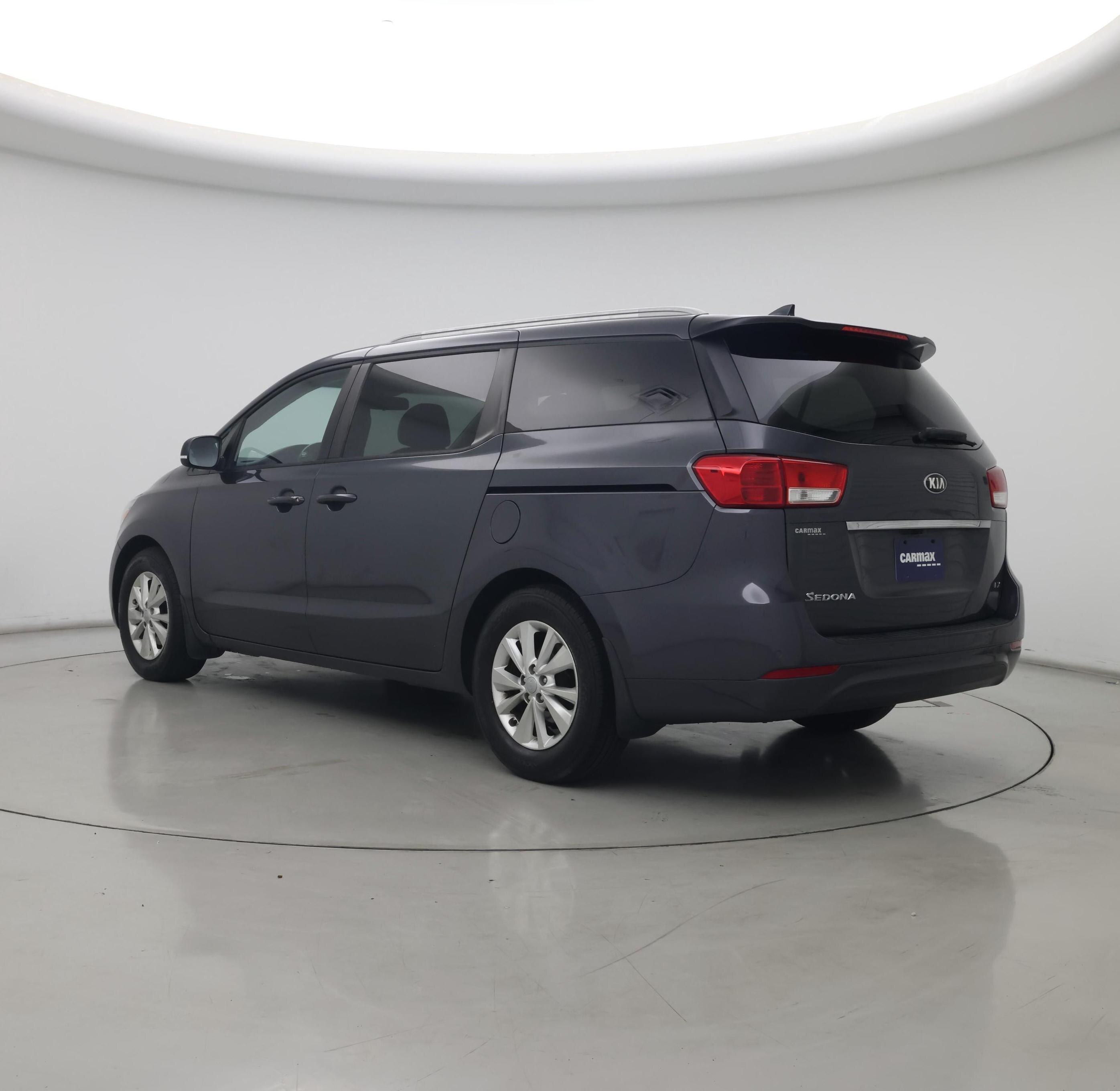Thumbnail: 2016 Kia Sedona - 2