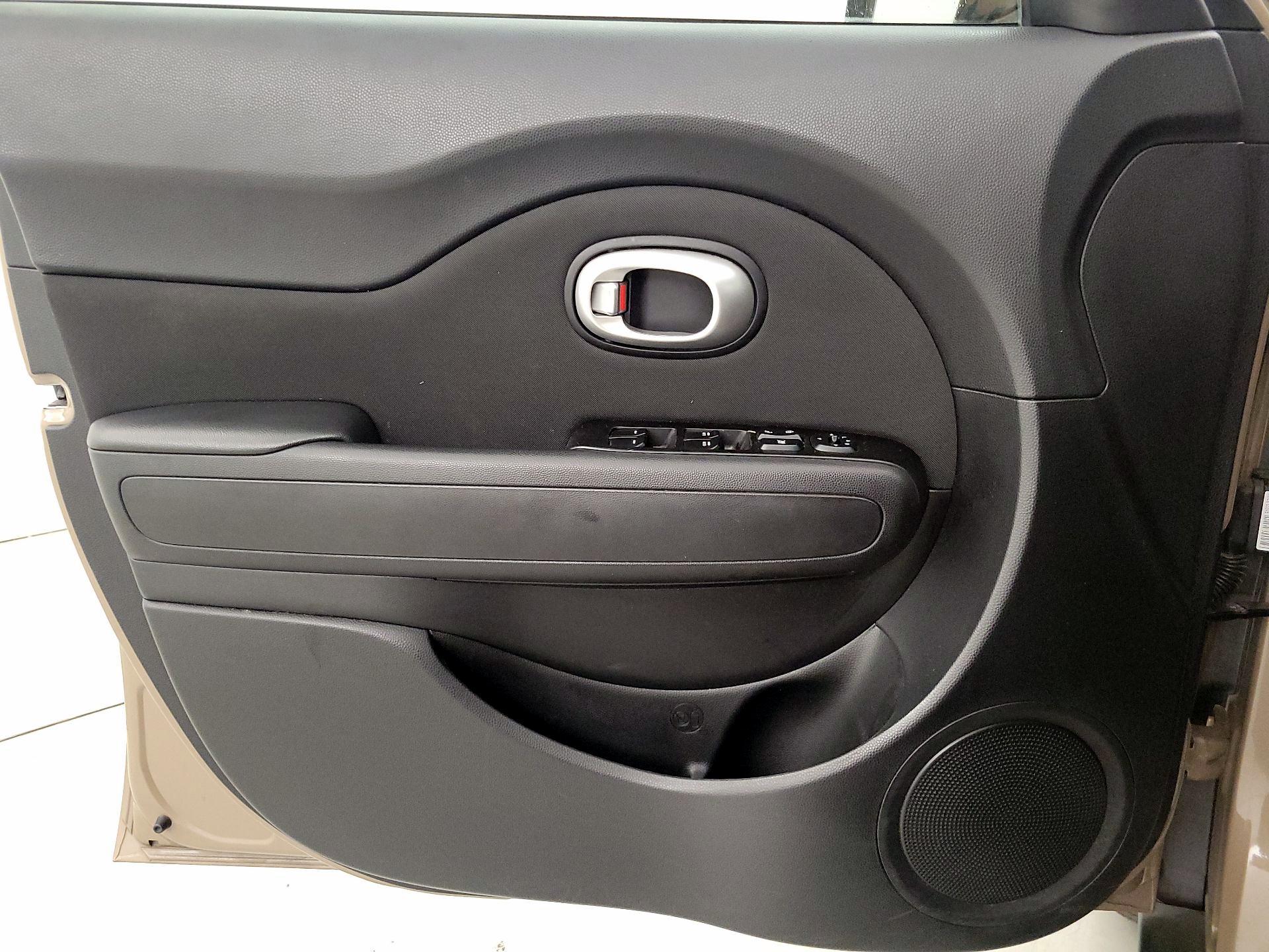 Thumbnail: 2014 Kia Soul - 12