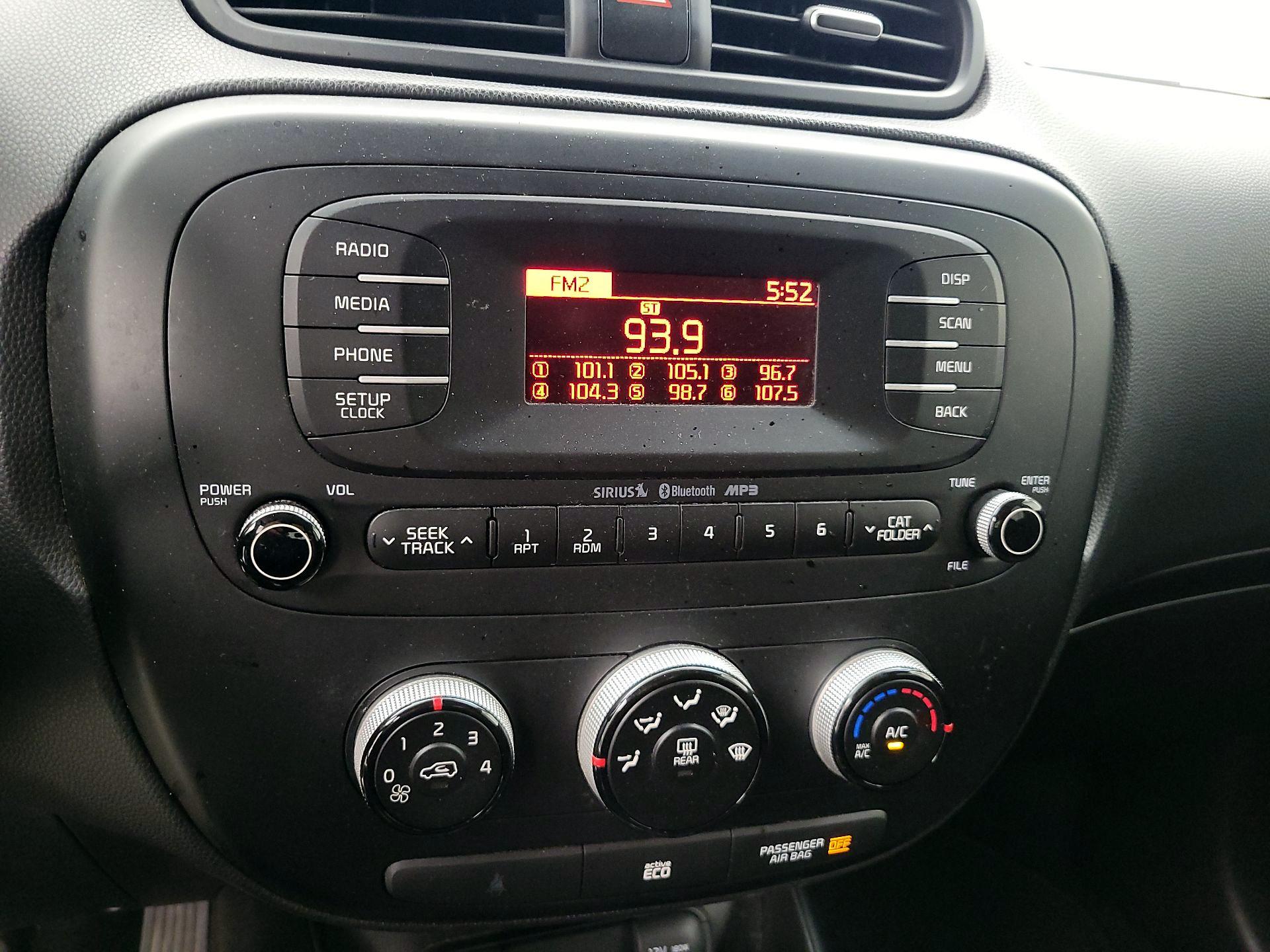 Thumbnail: 2014 Kia Soul - 14