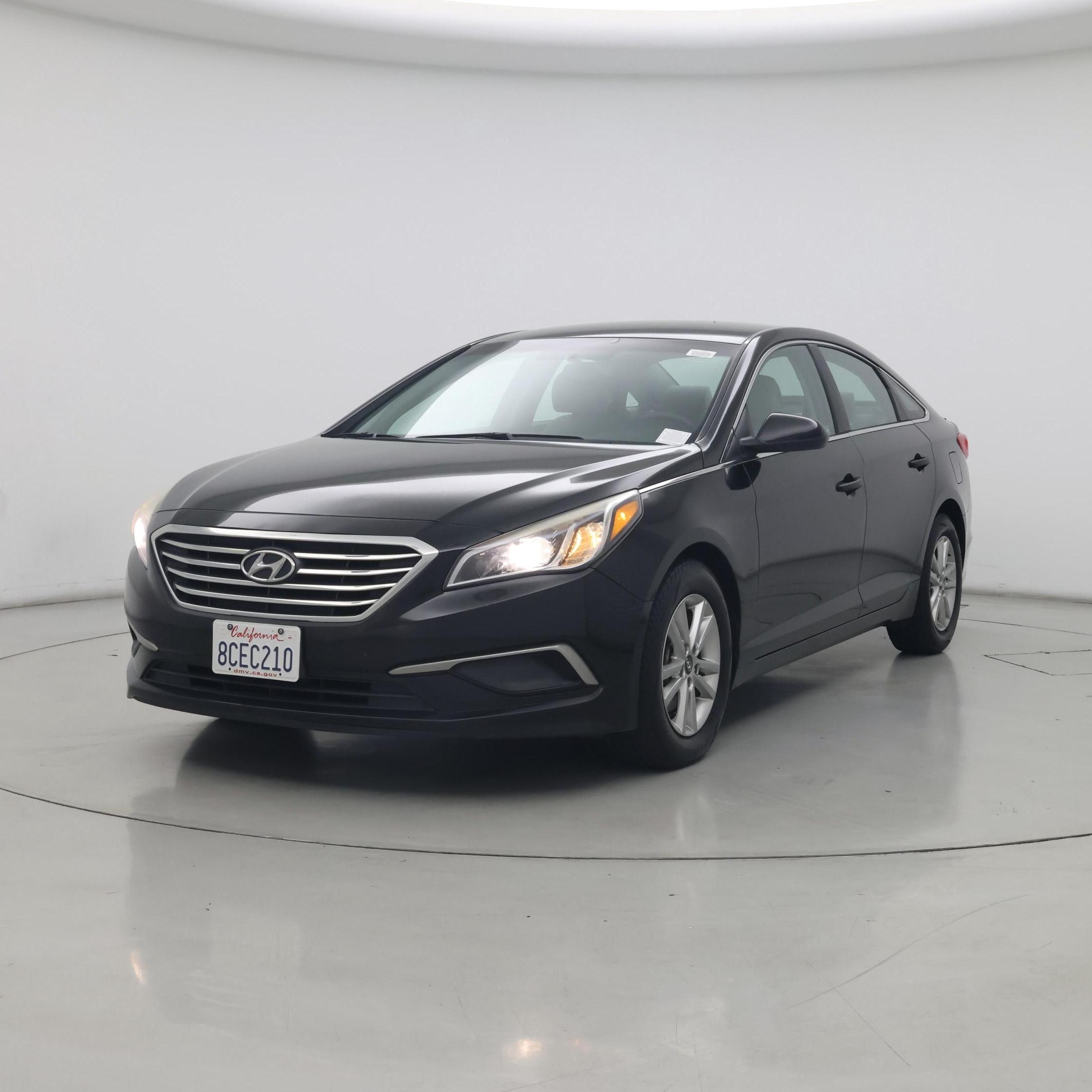 Thumbnail: 2016 Hyundai Sonata - 4