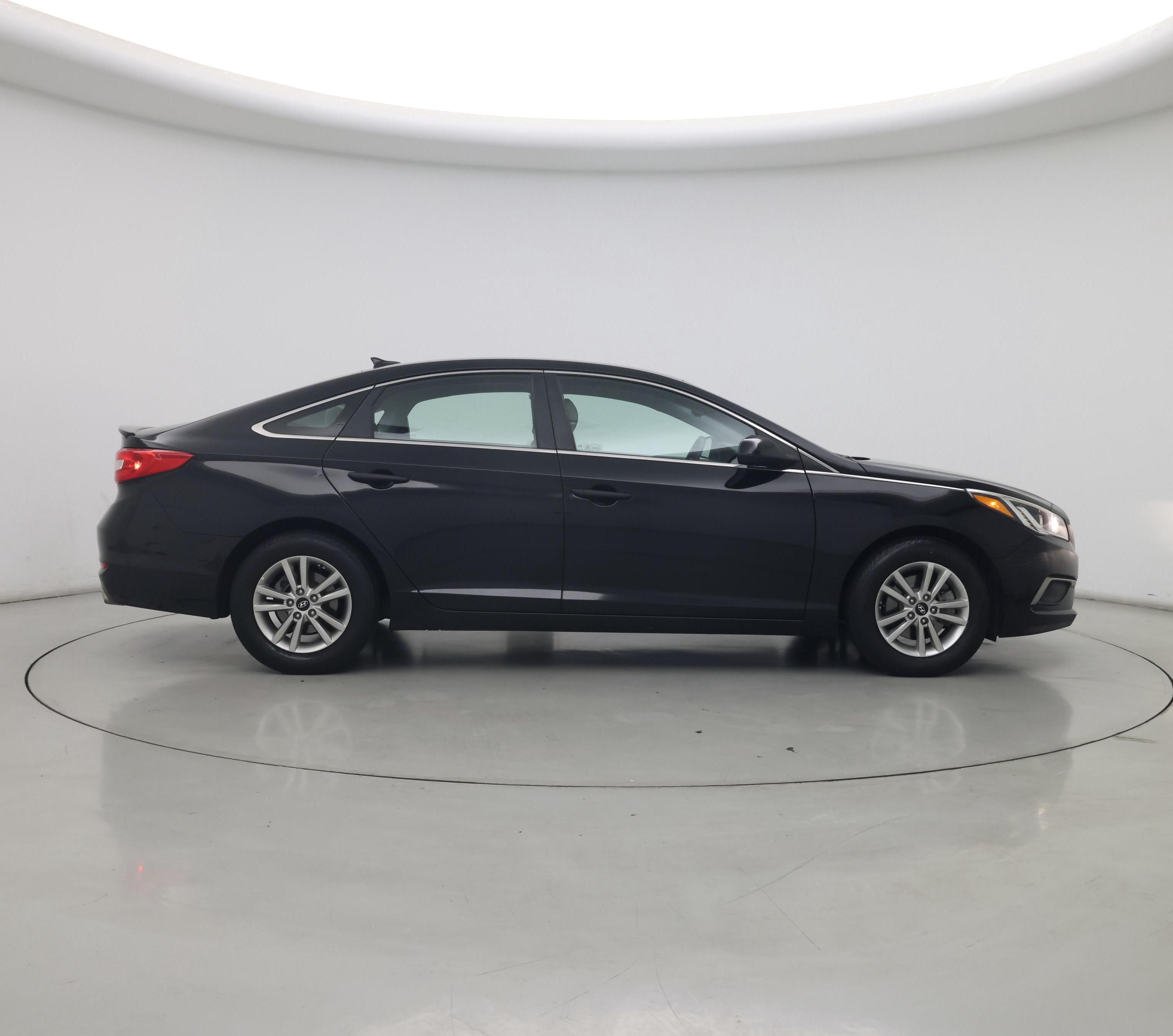 Thumbnail: 2016 Hyundai Sonata - 7