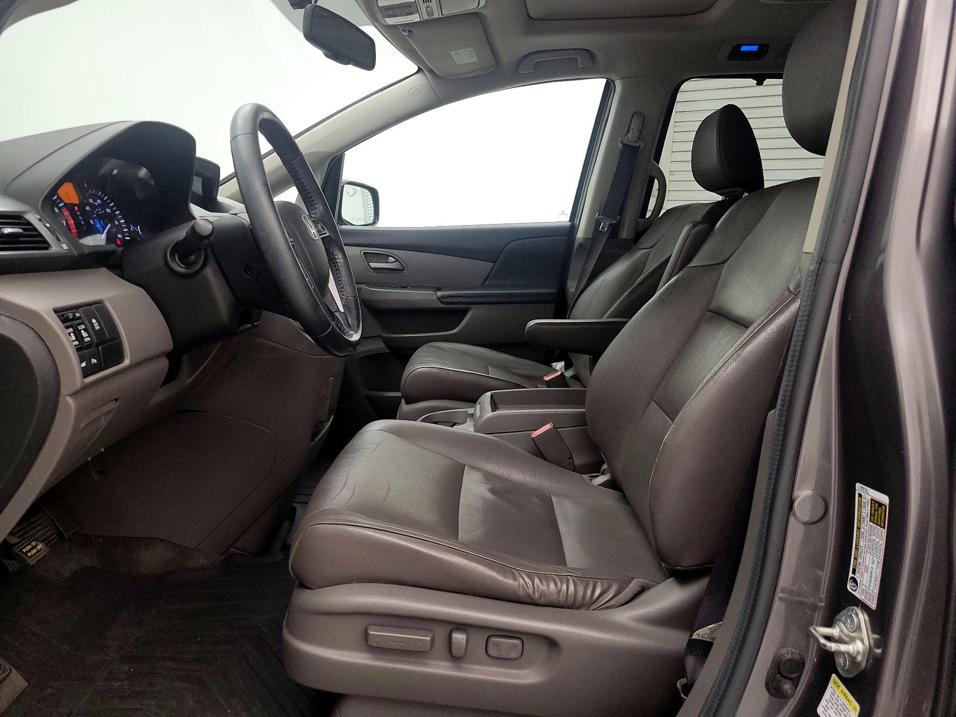 Thumbnail: 2013 Honda Odyssey - 11