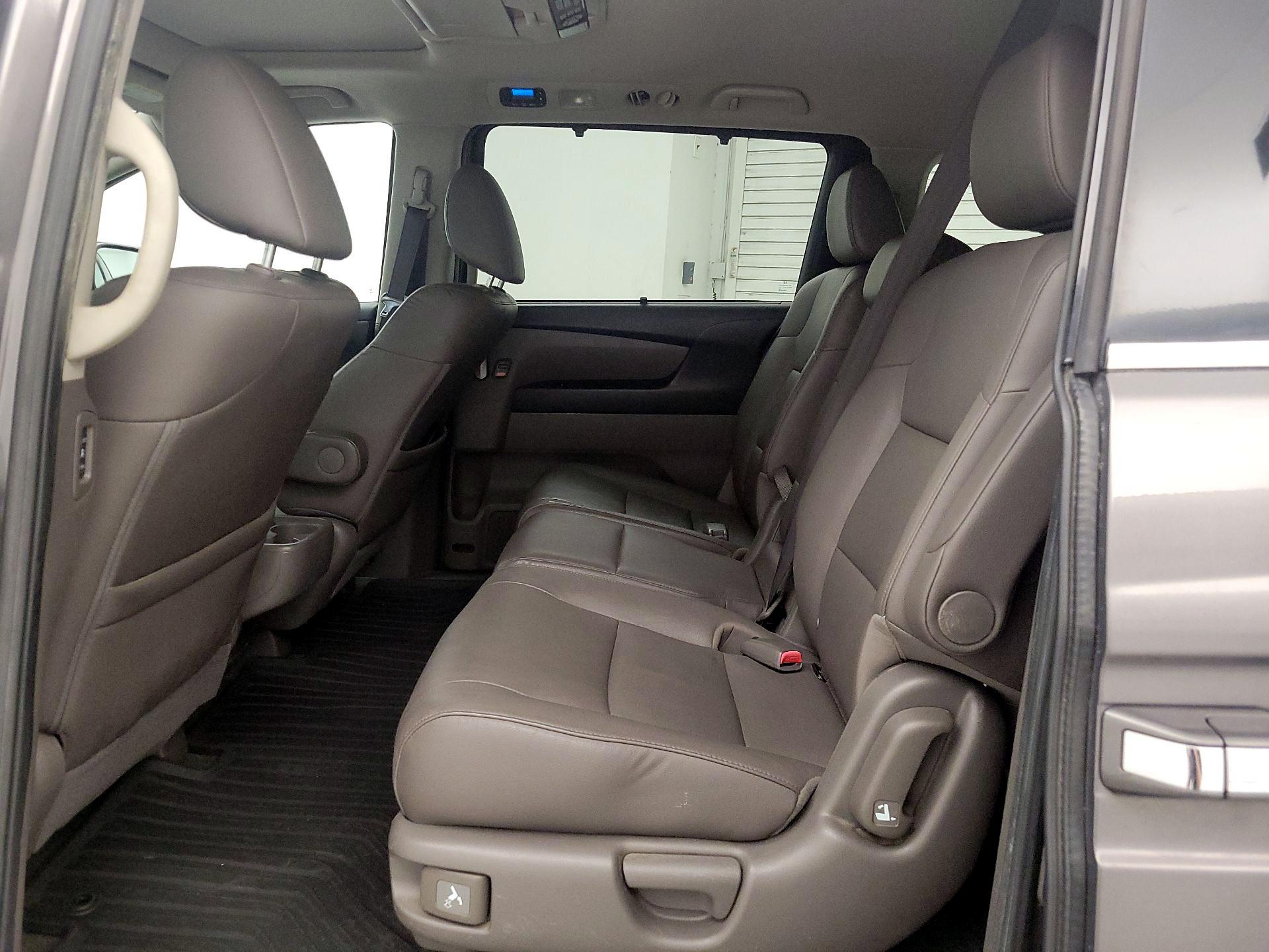 Thumbnail: 2013 Honda Odyssey - 19