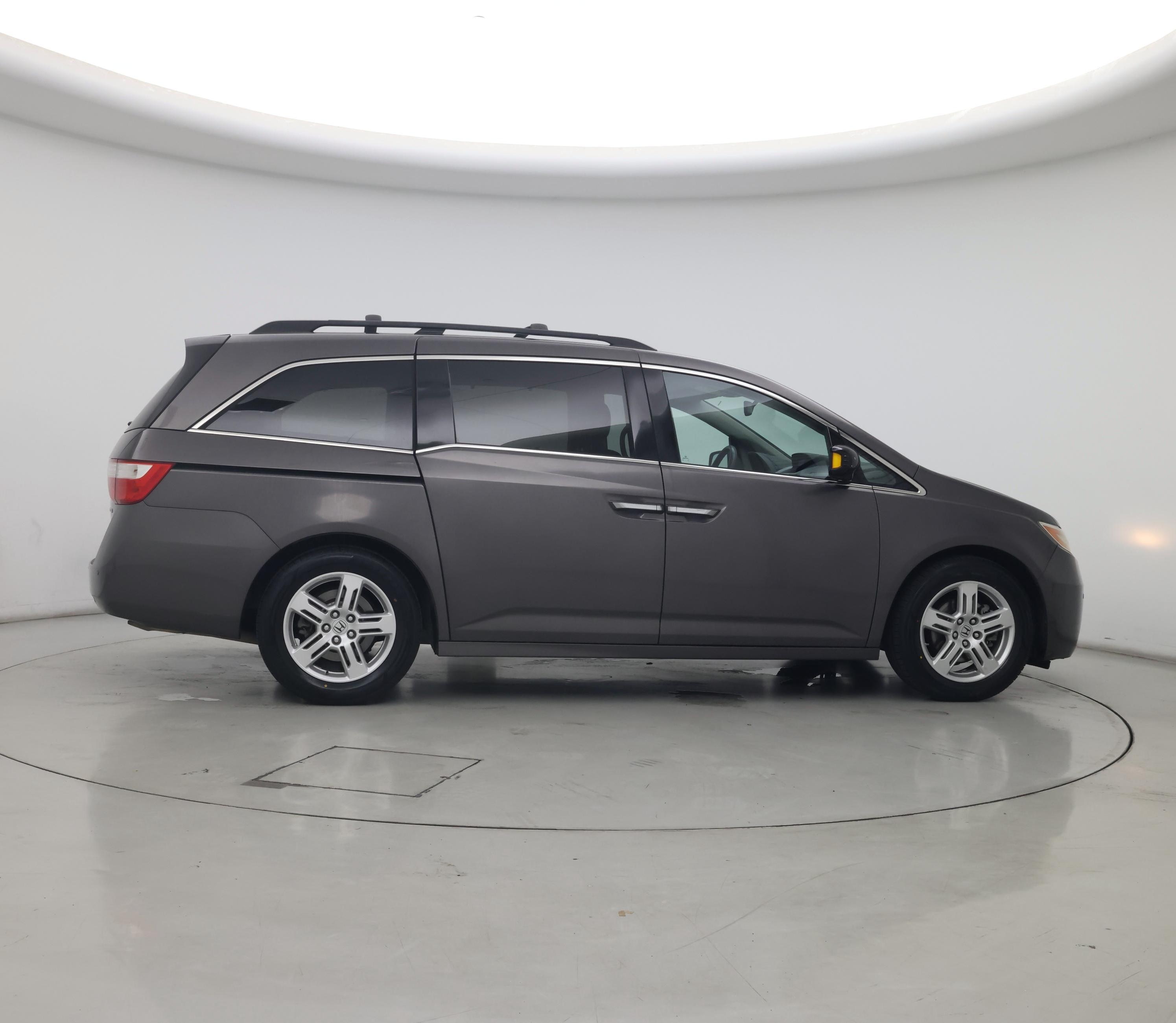 Thumbnail: 2013 Honda Odyssey - 7