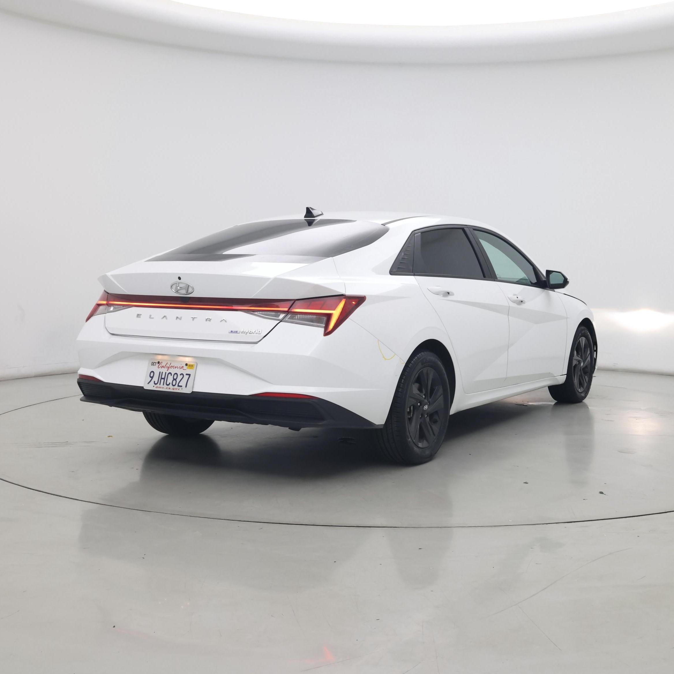 Thumbnail: 2023 Hyundai Elantra - 8