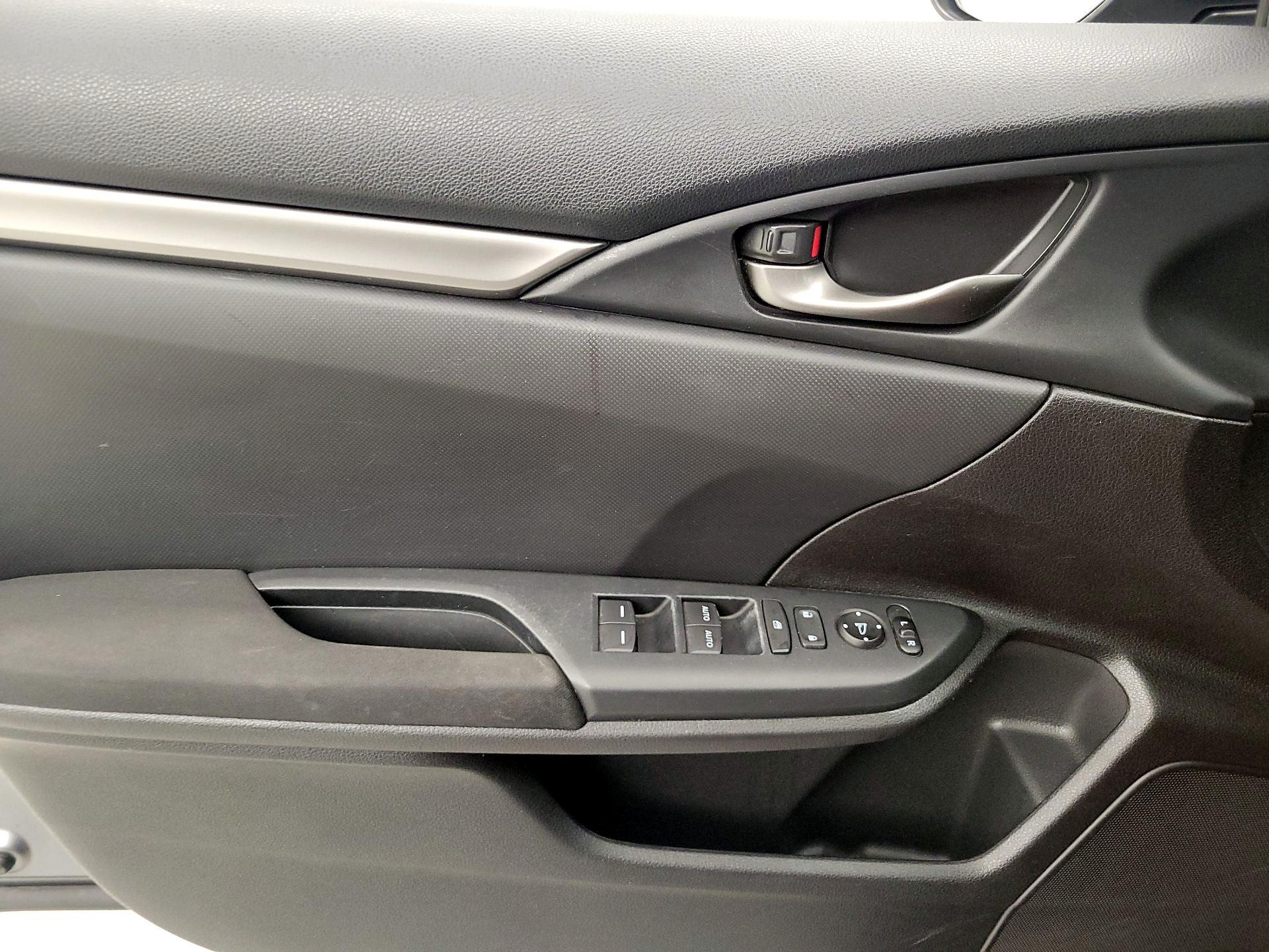 Thumbnail: 2019 Honda Civic - 12