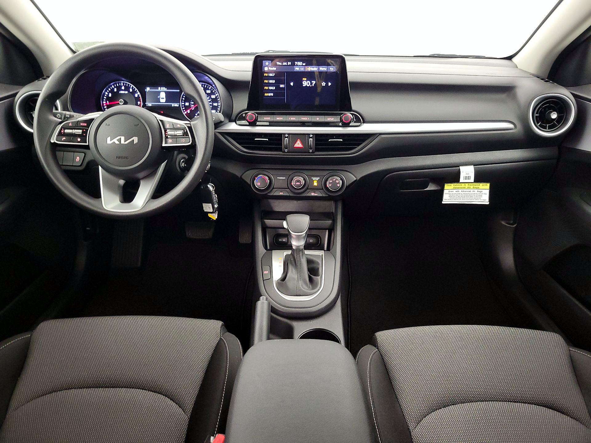 Thumbnail: 2024 Kia Forte - 9