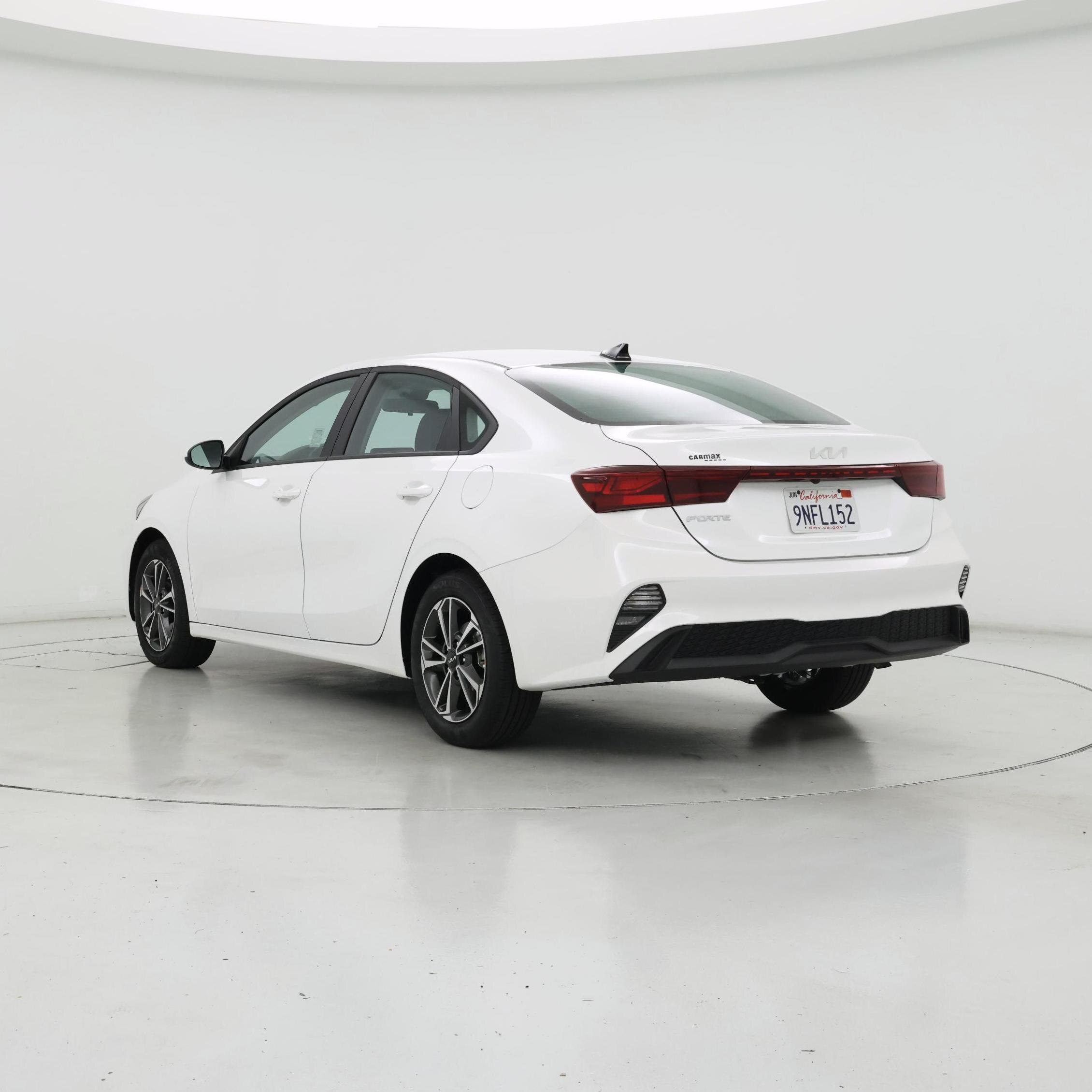 Thumbnail: 2024 Kia Forte - 2