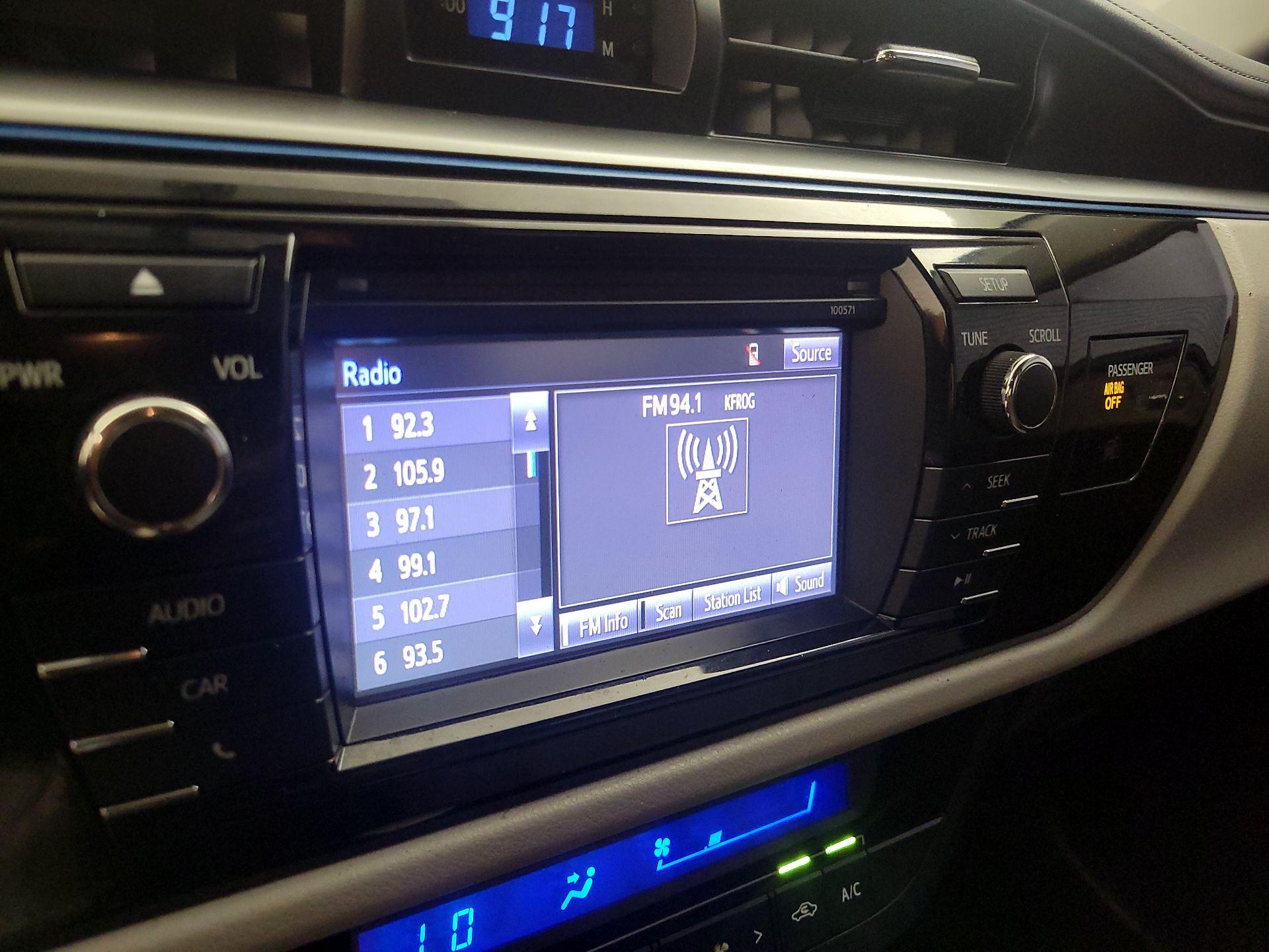 Thumbnail: 2016 Toyota Corolla - 14